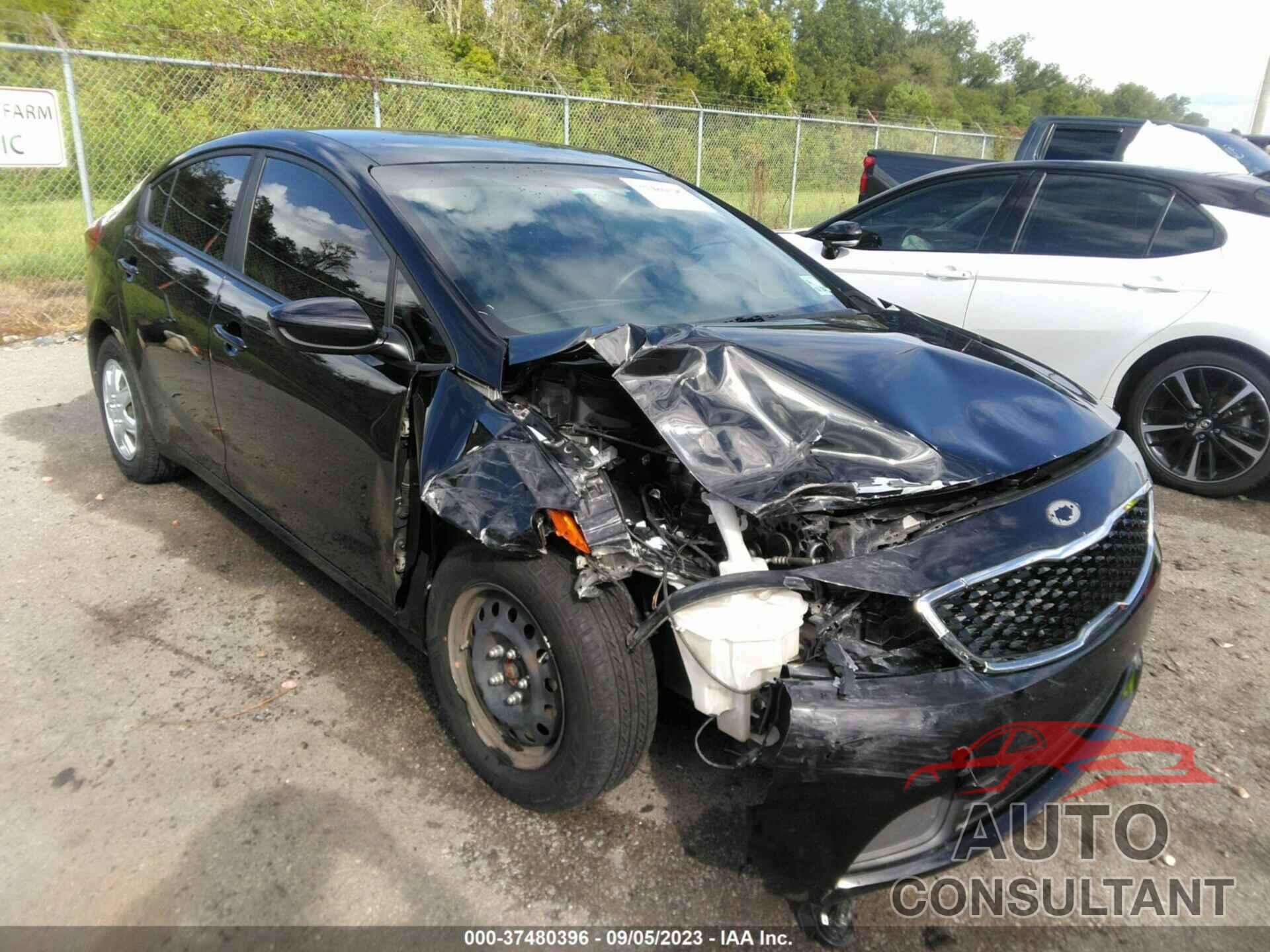 KIA FORTE 2018 - 3KPFK4A71JE246958