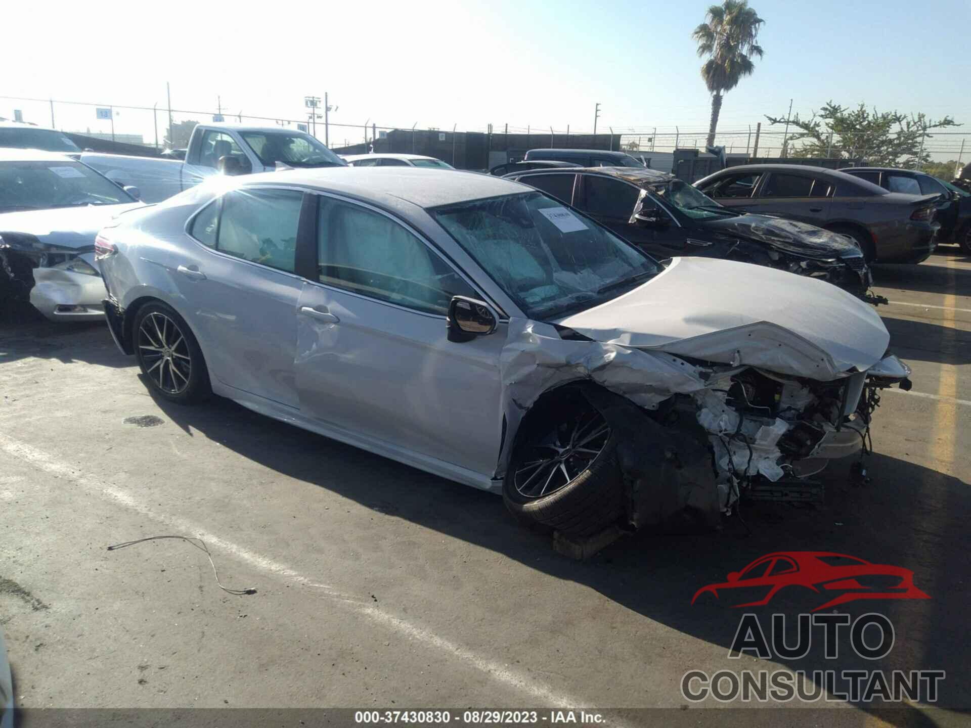 TOYOTA CAMRY 2022 - 4T1G11AKXNU076581