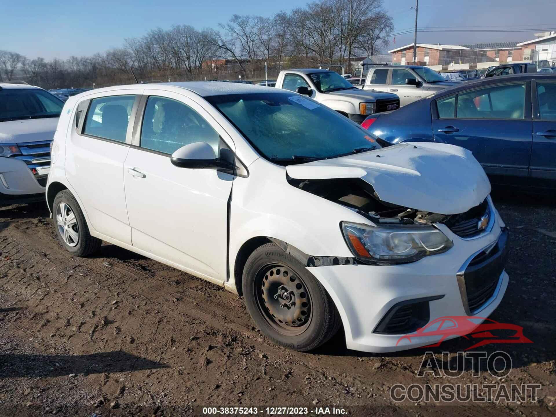 CHEVROLET SONIC 2017 - 1G1JG6SH3H4169366