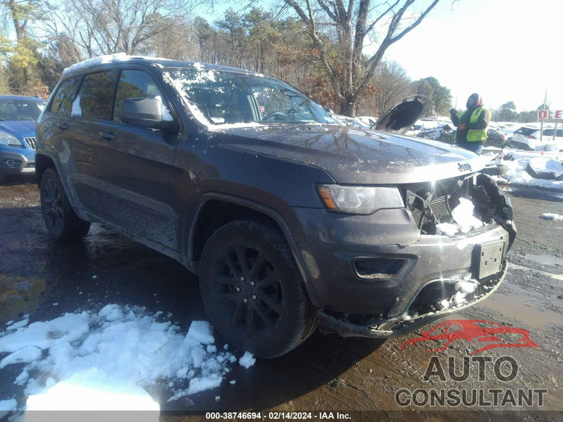 JEEP GRAND CHEROKEE 2018 - 1C4RJFAG0JC249689