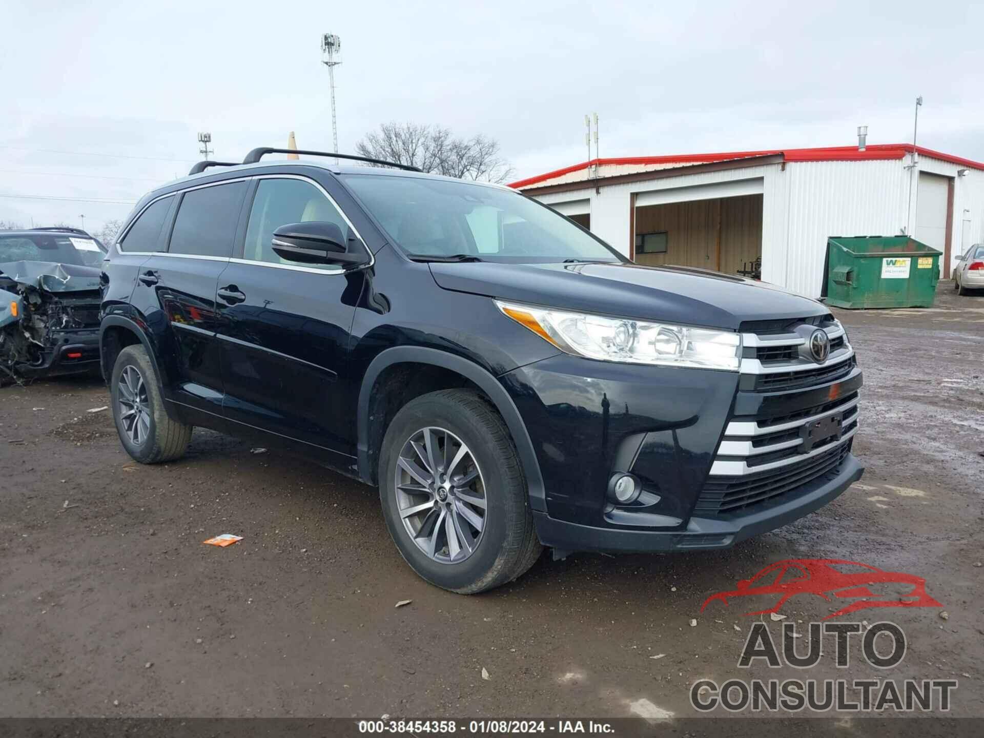 TOYOTA HIGHLANDER 2018 - 5TDKZRFH8JS535902