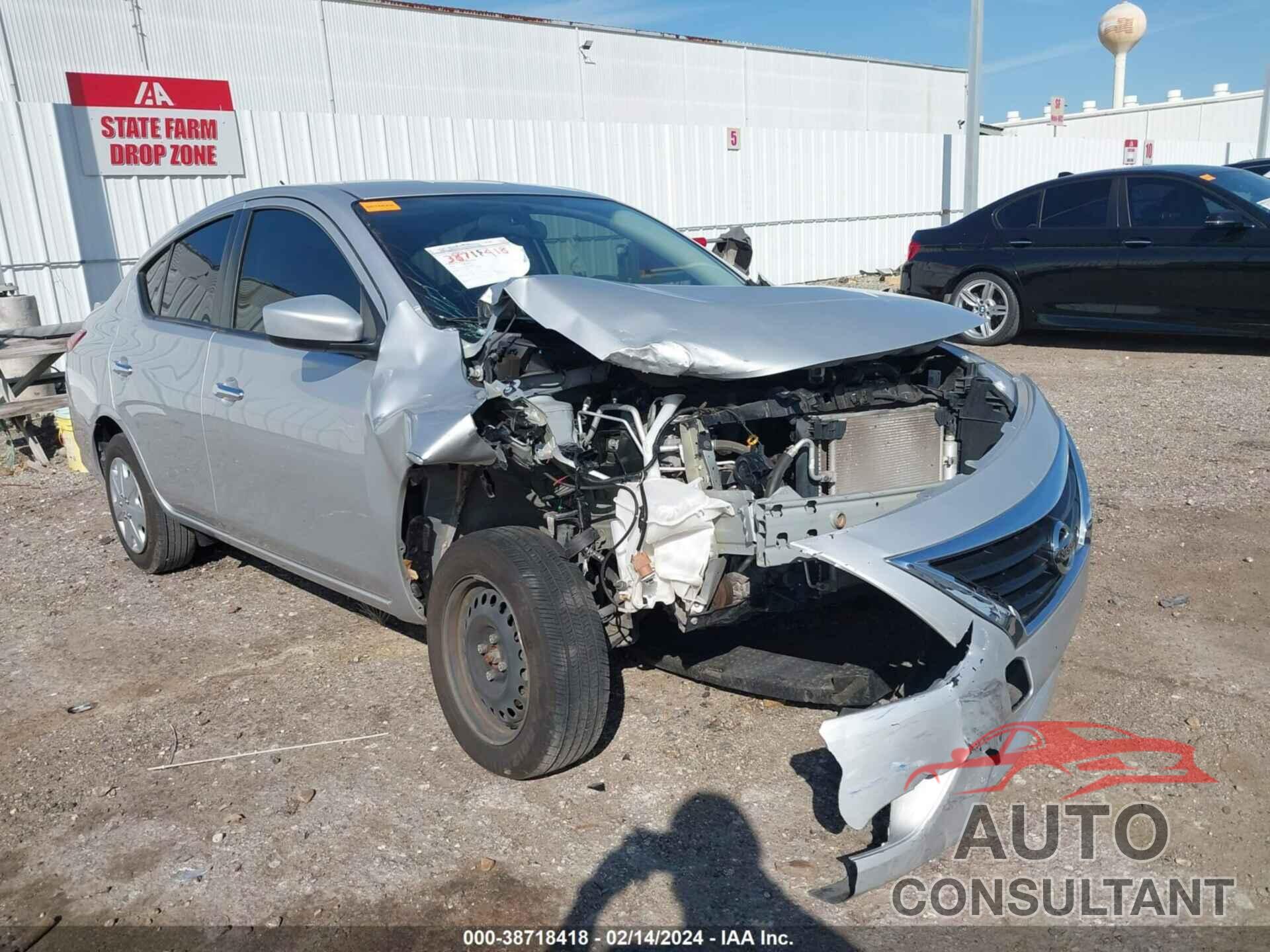 NISSAN VERSA 2019 - 3N1CN7AP5KL846569