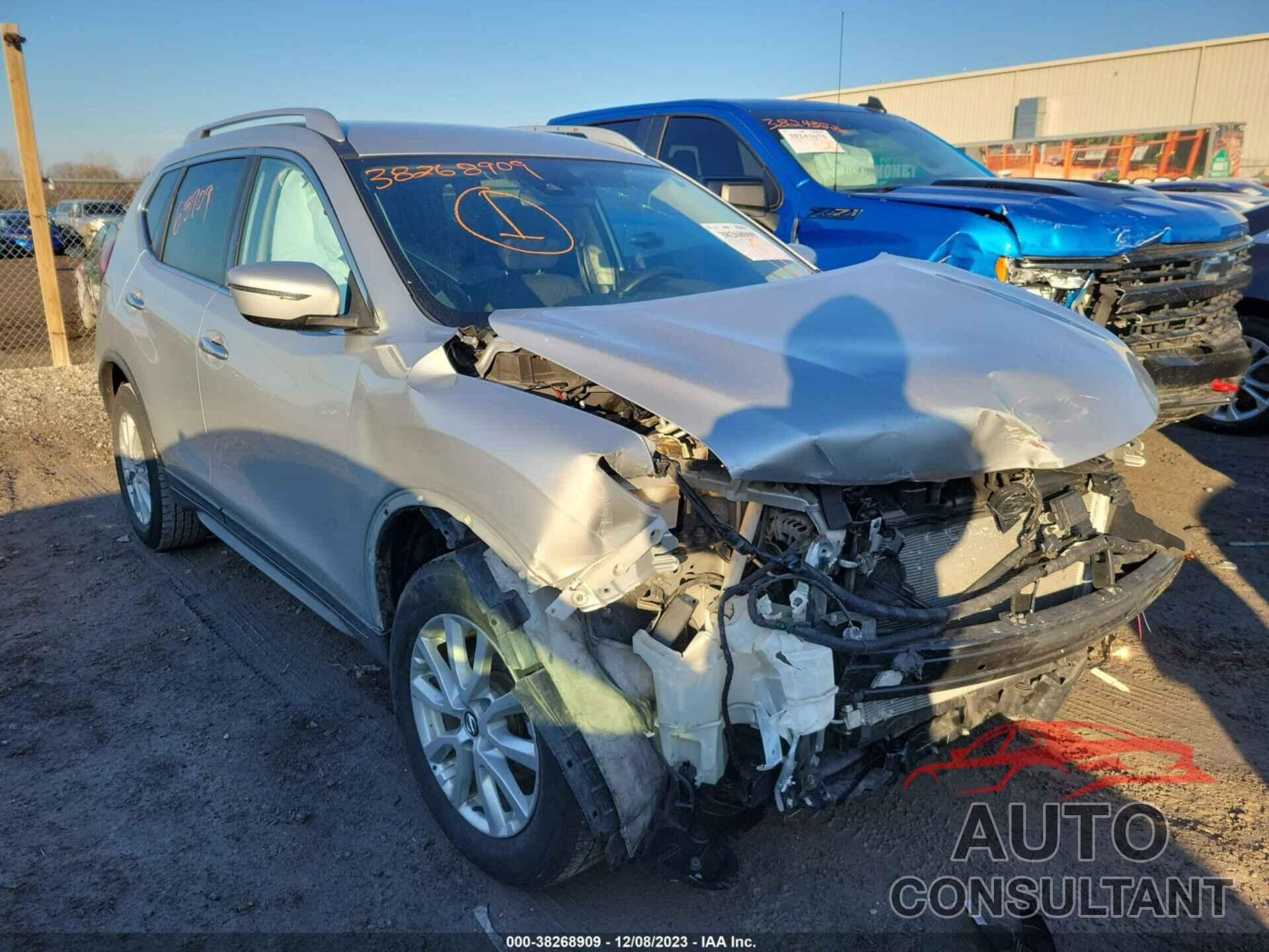 NISSAN ROGUE 2019 - KNMAT2MT9KP526424