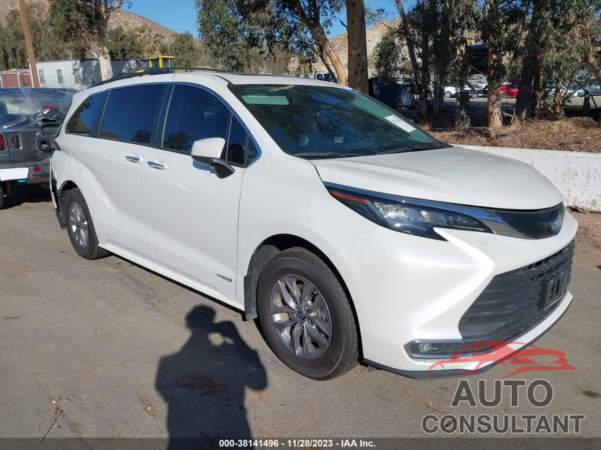 TOYOTA SIENNA 2021 - 5TDYRKEC8MS054379