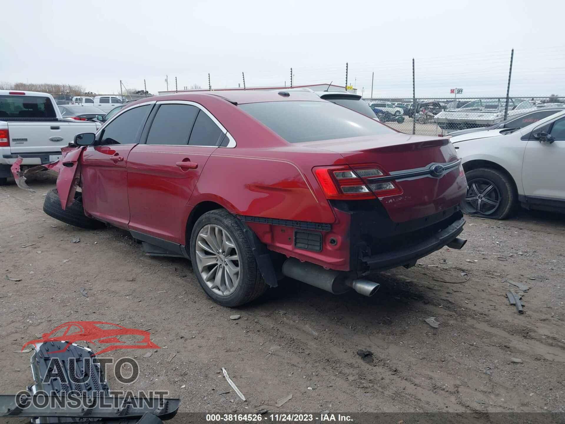 FORD TAURUS 2015 - 1FAHP2F82FG102719