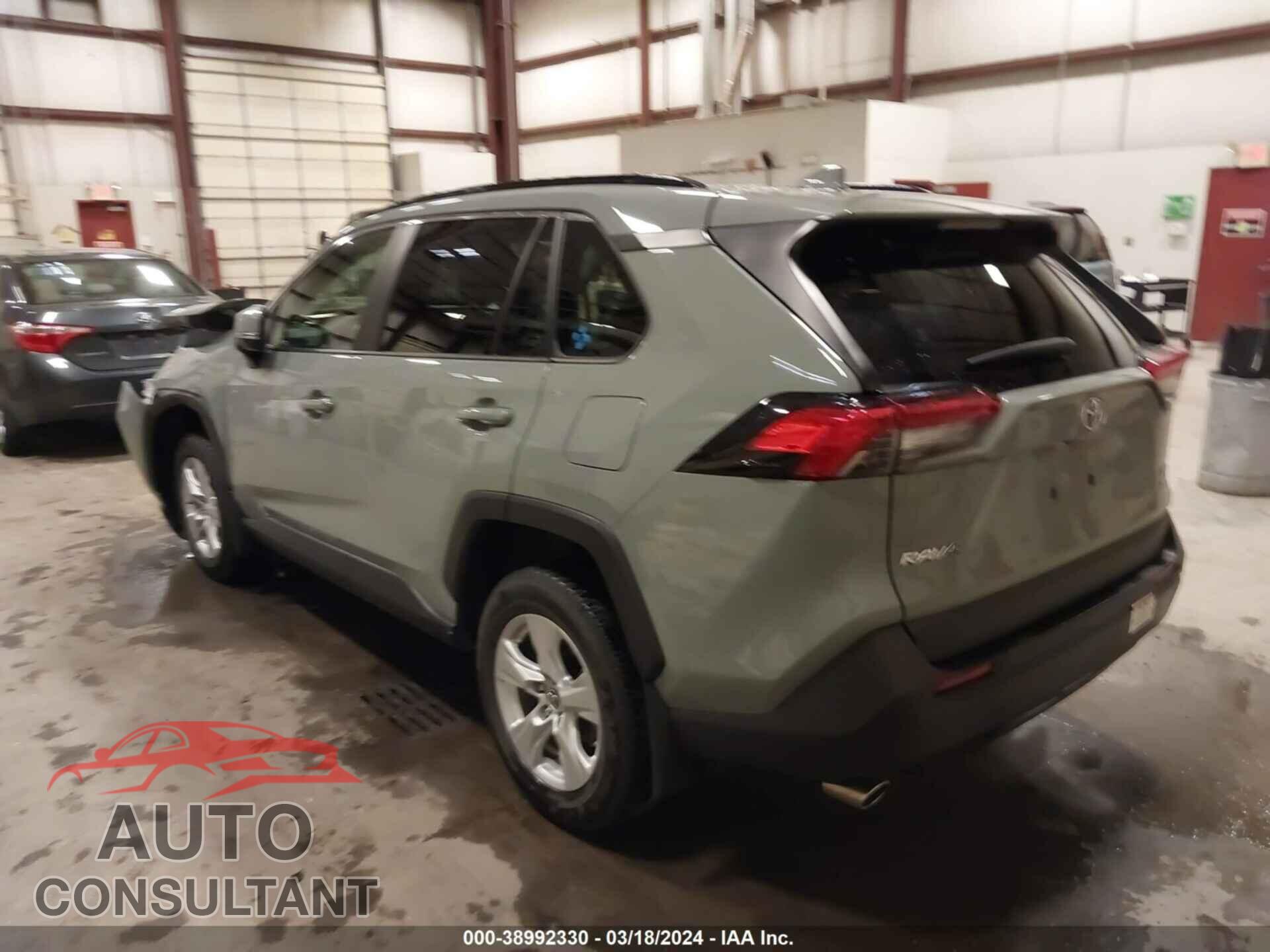 TOYOTA RAV4 2019 - JTMP1RFV2KD018448
