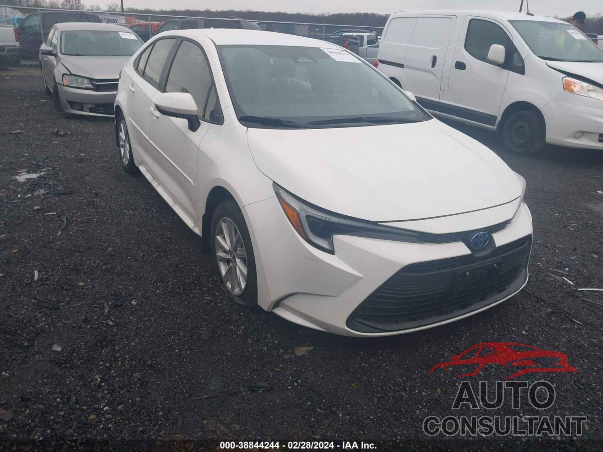 TOYOTA COROLLA 2024 - JTDBCMFE3R3034309