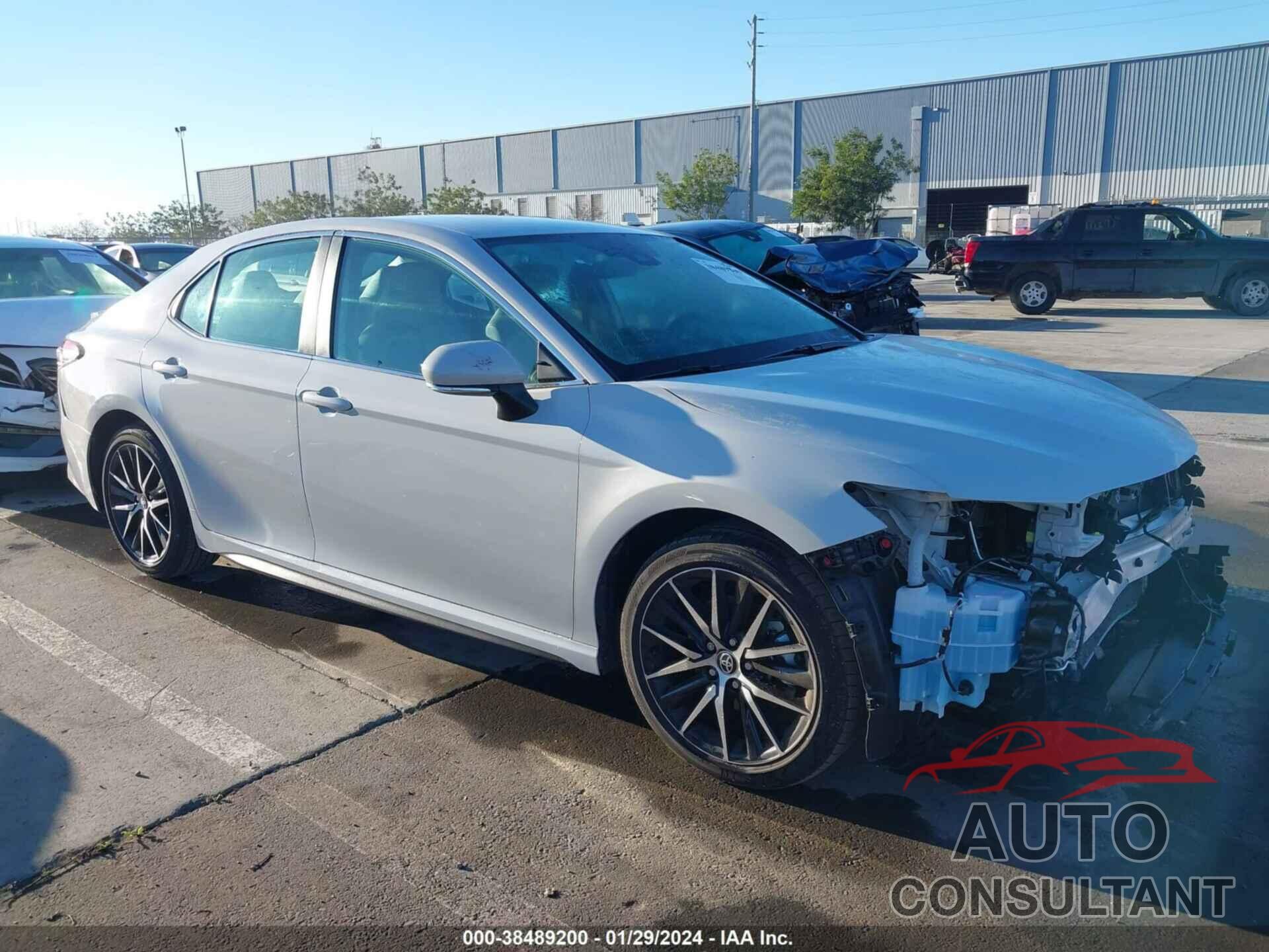 TOYOTA CAMRY 2023 - 4T1G11AK7PU077514