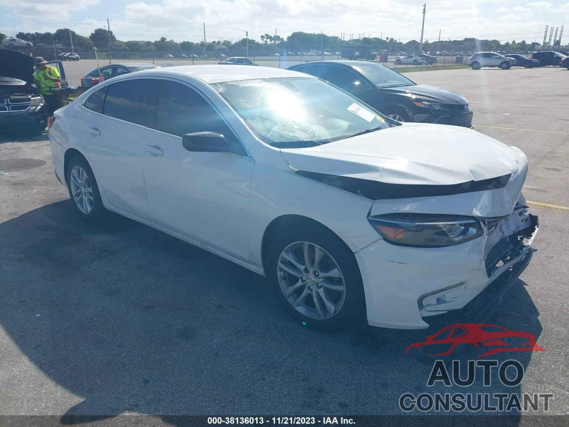 CHEVROLET MALIBU 2018 - 1G1ZD5ST5JF148300
