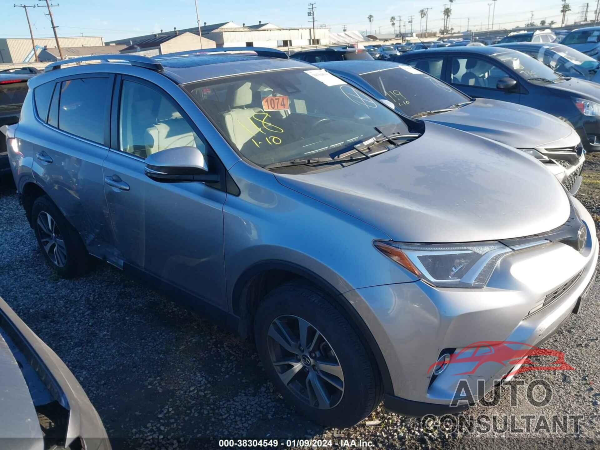 TOYOTA RAV4 2018 - JTMWFREV7JJ200239
