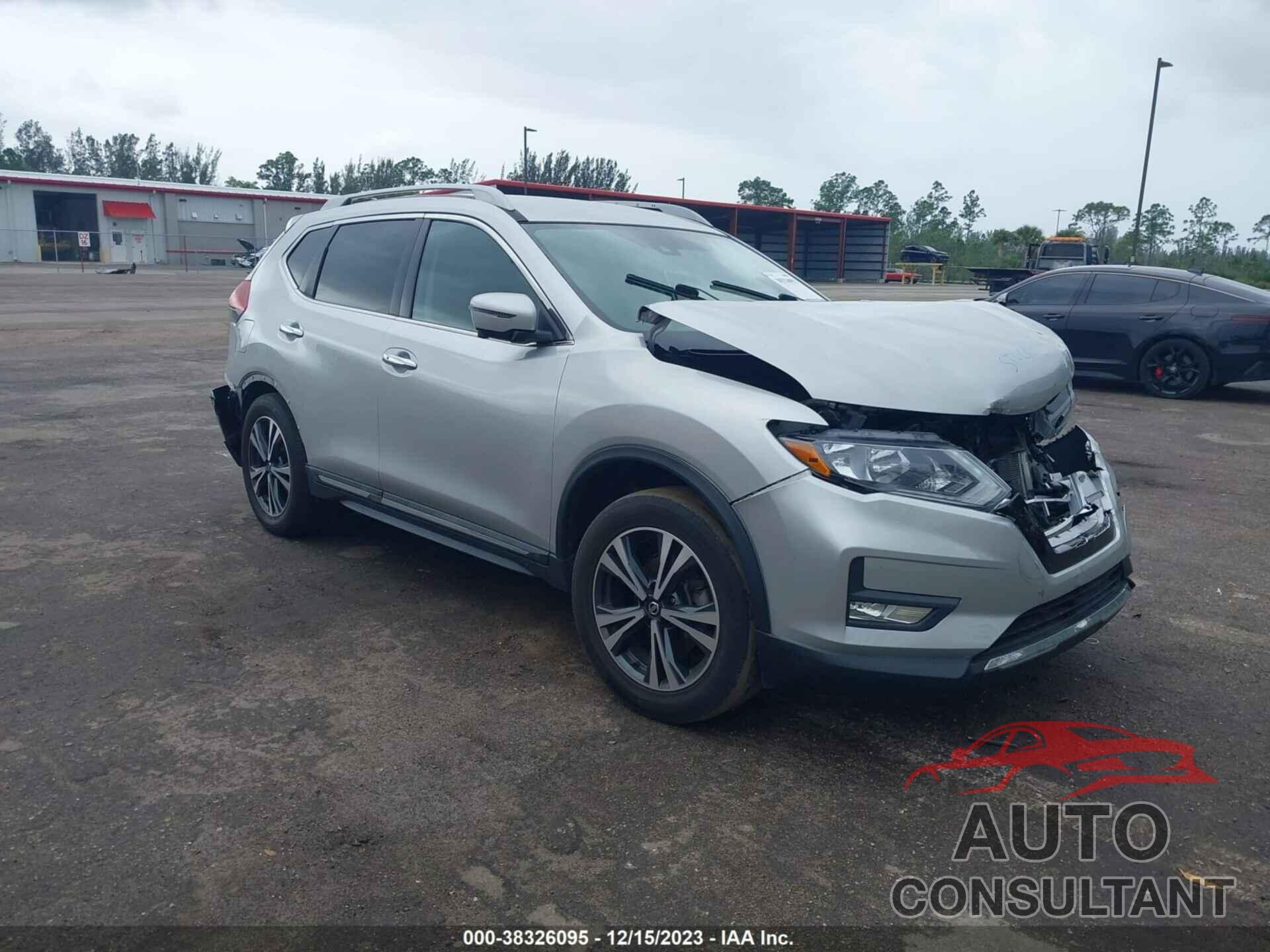 NISSAN ROGUE 2018 - 5N1AT2MT4JC811727