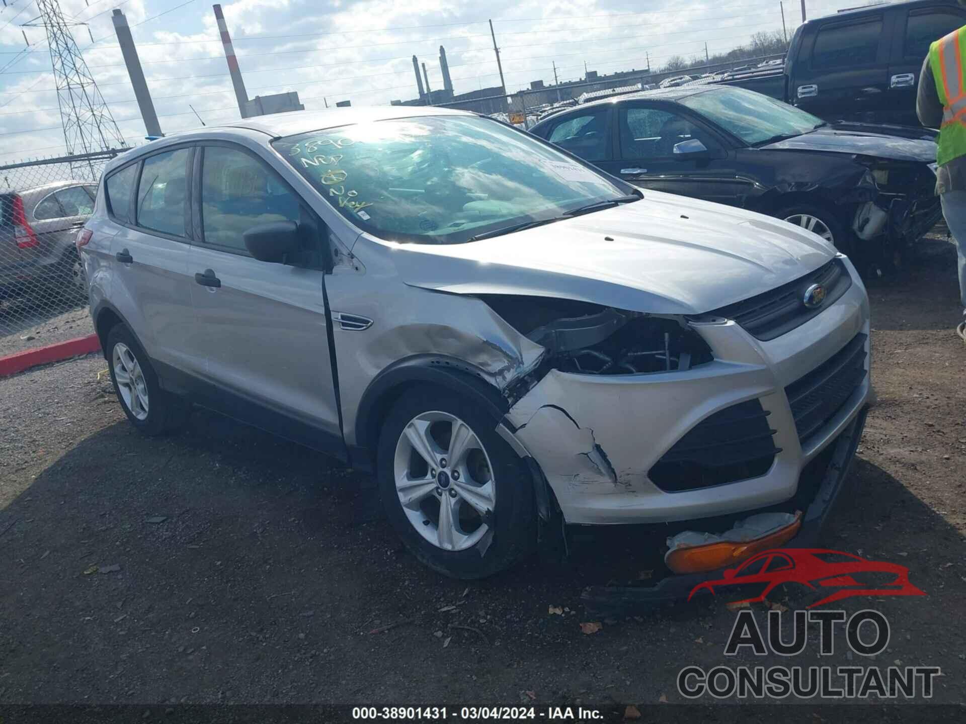FORD ESCAPE 2016 - 1FMCU0F74GUA51361