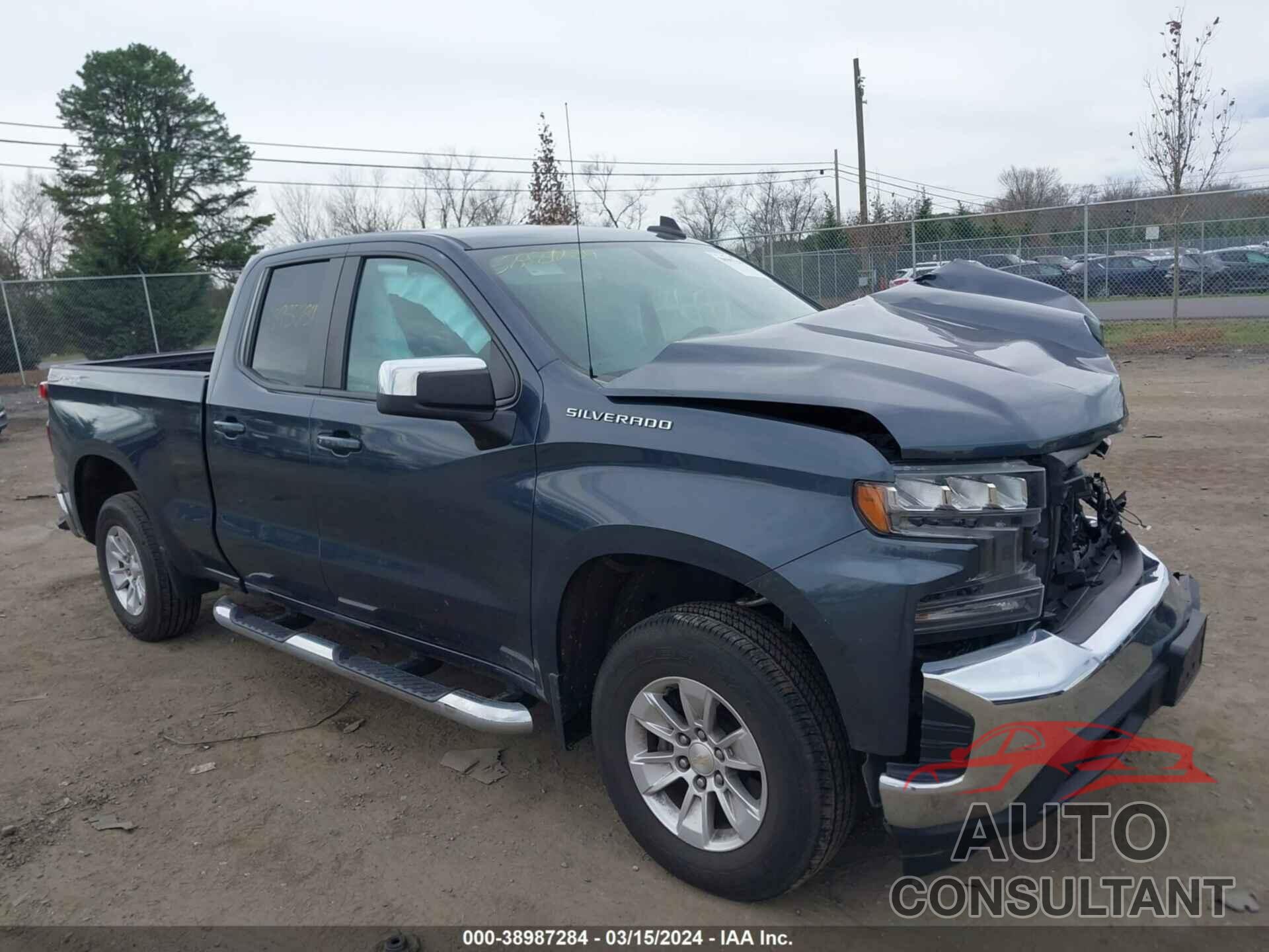 CHEVROLET SILVERADO 1500 2021 - 1GCRYDEDXMZ116259