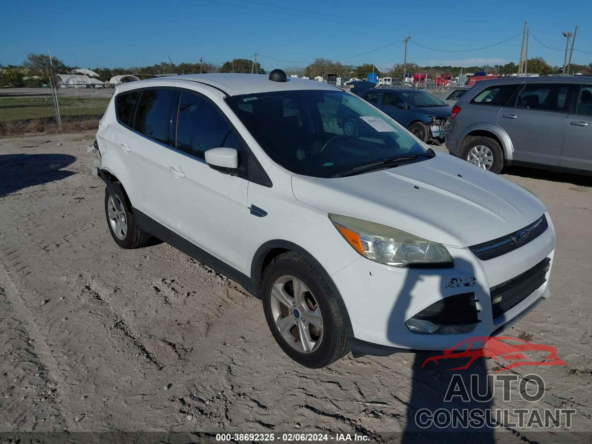 FORD ESCAPE 2016 - 1FMCU0GX6GUB25698