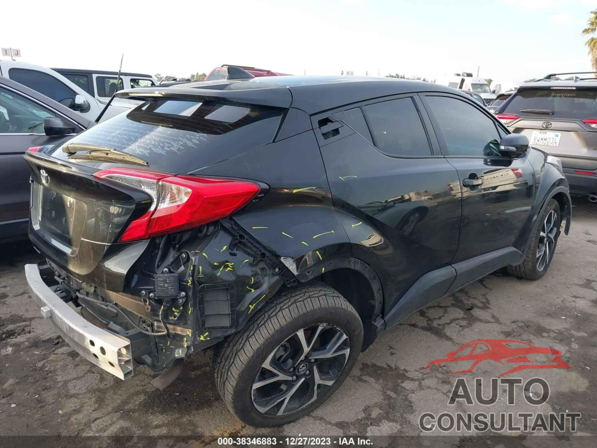 TOYOTA C-HR 2018 - NMTKHMBX7JR011562