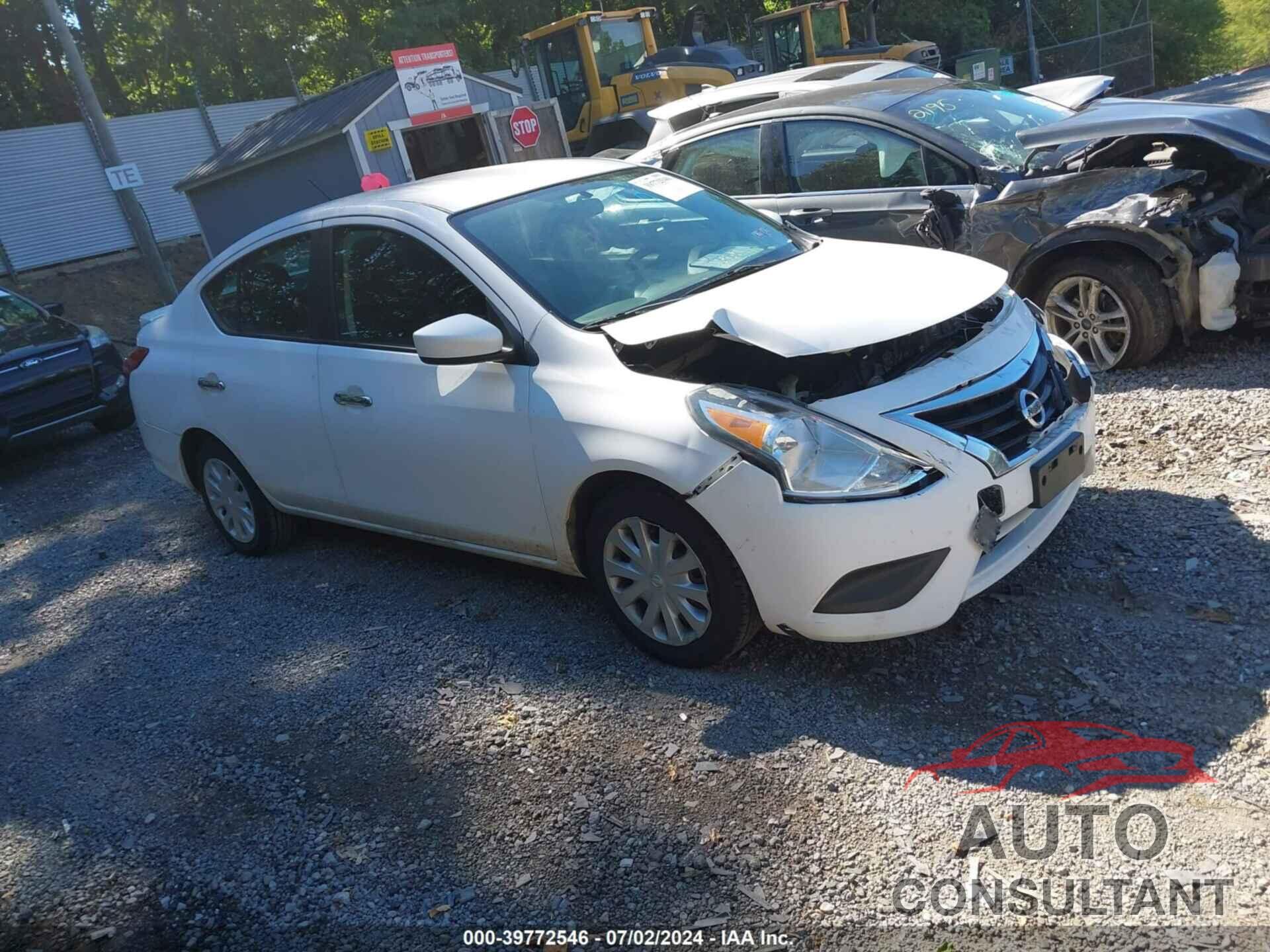 NISSAN VERSA 2017 - 3N1CN7AP8HK437657