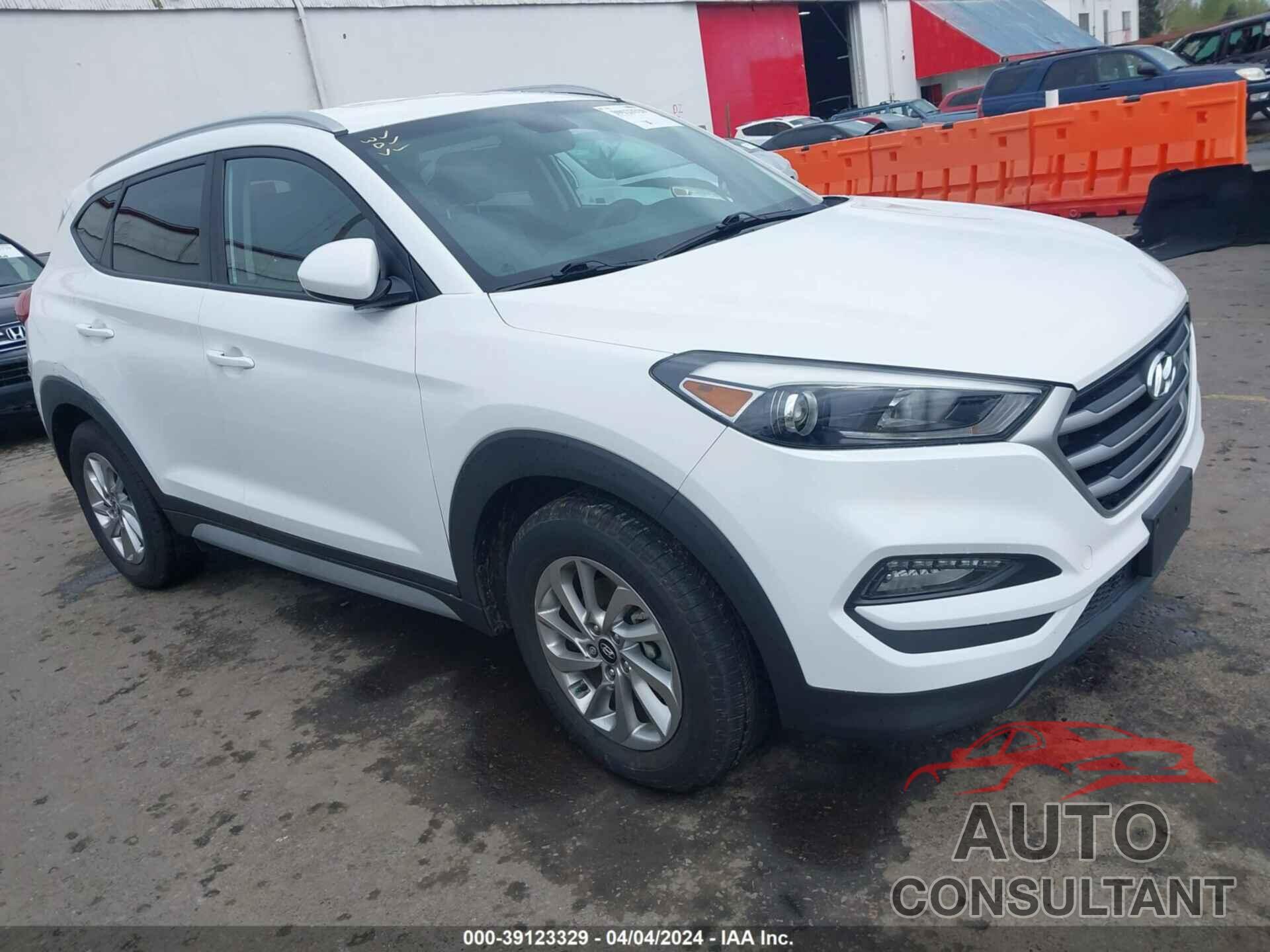 HYUNDAI TUCSON 2018 - KM8J33A4XJU727117