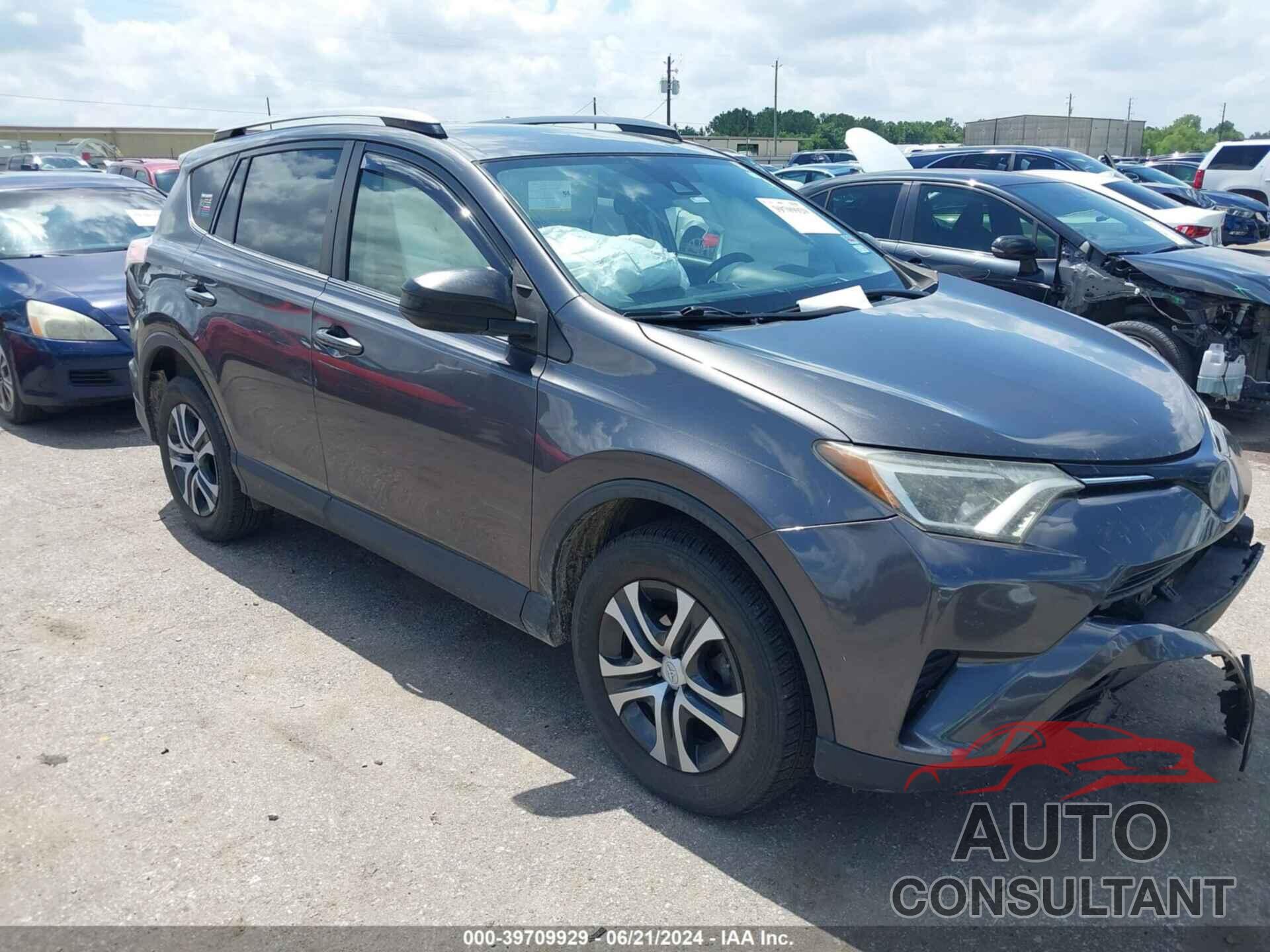 TOYOTA RAV4 2017 - JTMZFREV6HJ106456