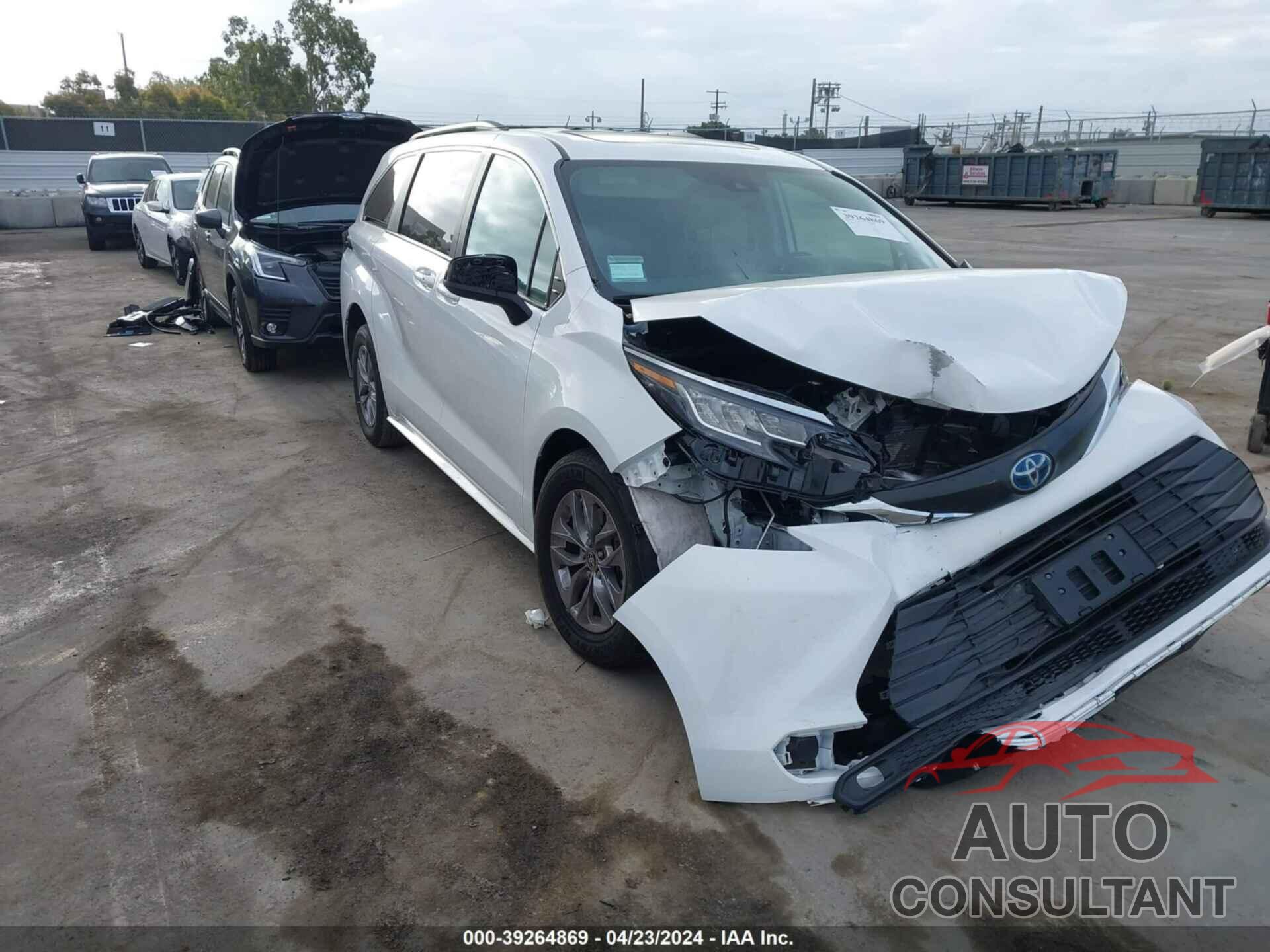 TOYOTA SIENNA 2022 - 5TDBRKEC3NS116133