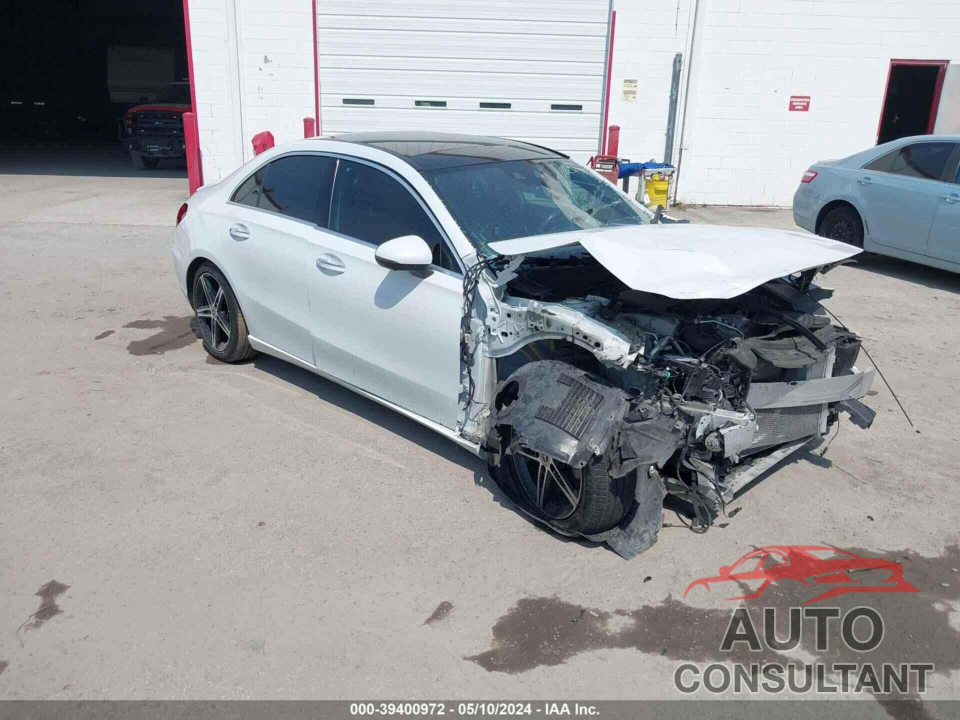 MERCEDES-BENZ A 220 2020 - W1K3G4EB7LJ212537
