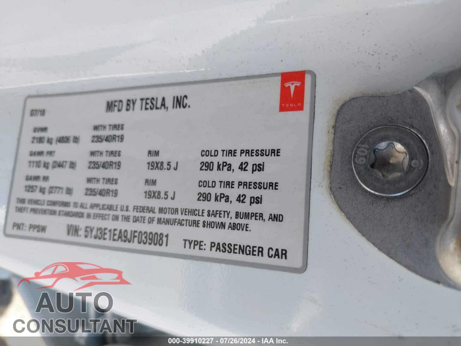 TESLA MODEL 3 2018 - 5YJ3E1EA9JF039081