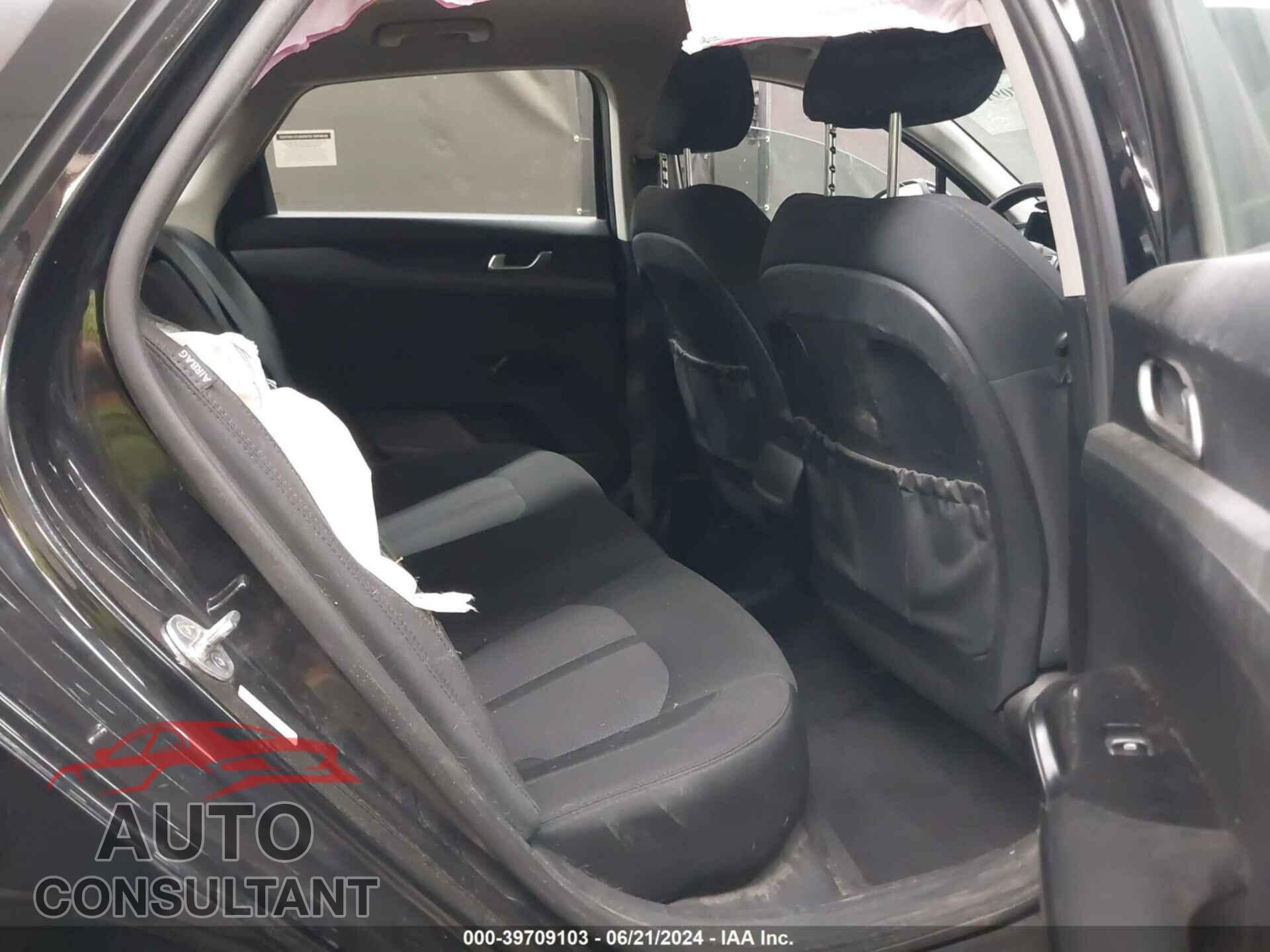 KIA K5 2021 - 5XXG14J23MG020590