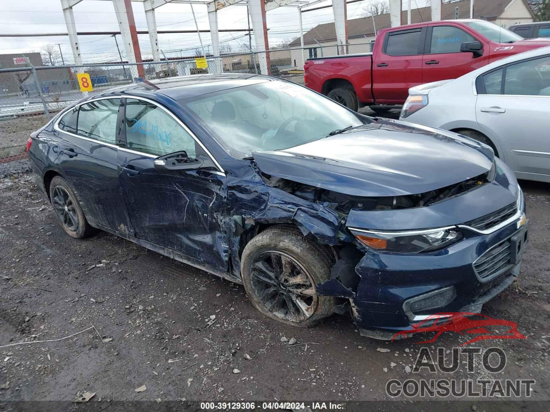 CHEVROLET MALIBU 2018 - 1G1ZD5ST8JF166855