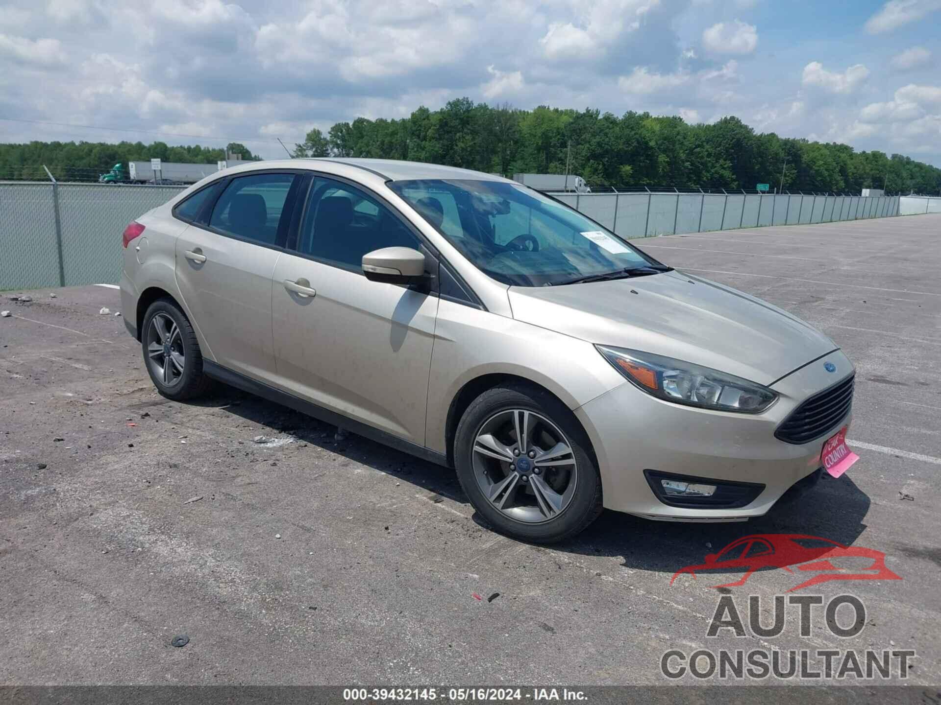 FORD FOCUS 2017 - 1FADP3FE7HL263393