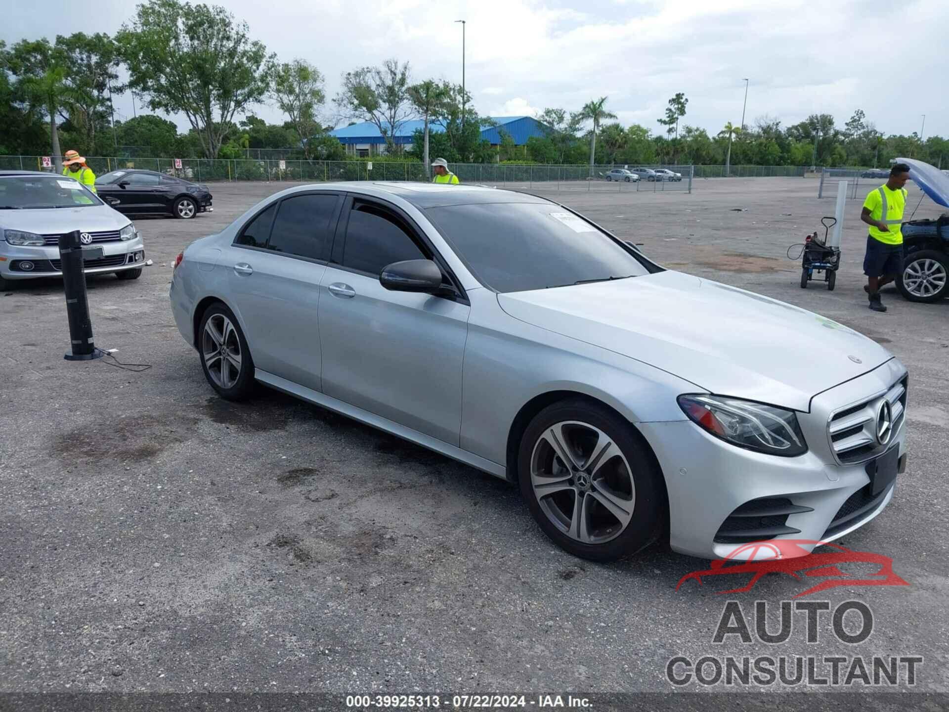 MERCEDES-BENZ E 300 2018 - WDDZF4JB2JA406604