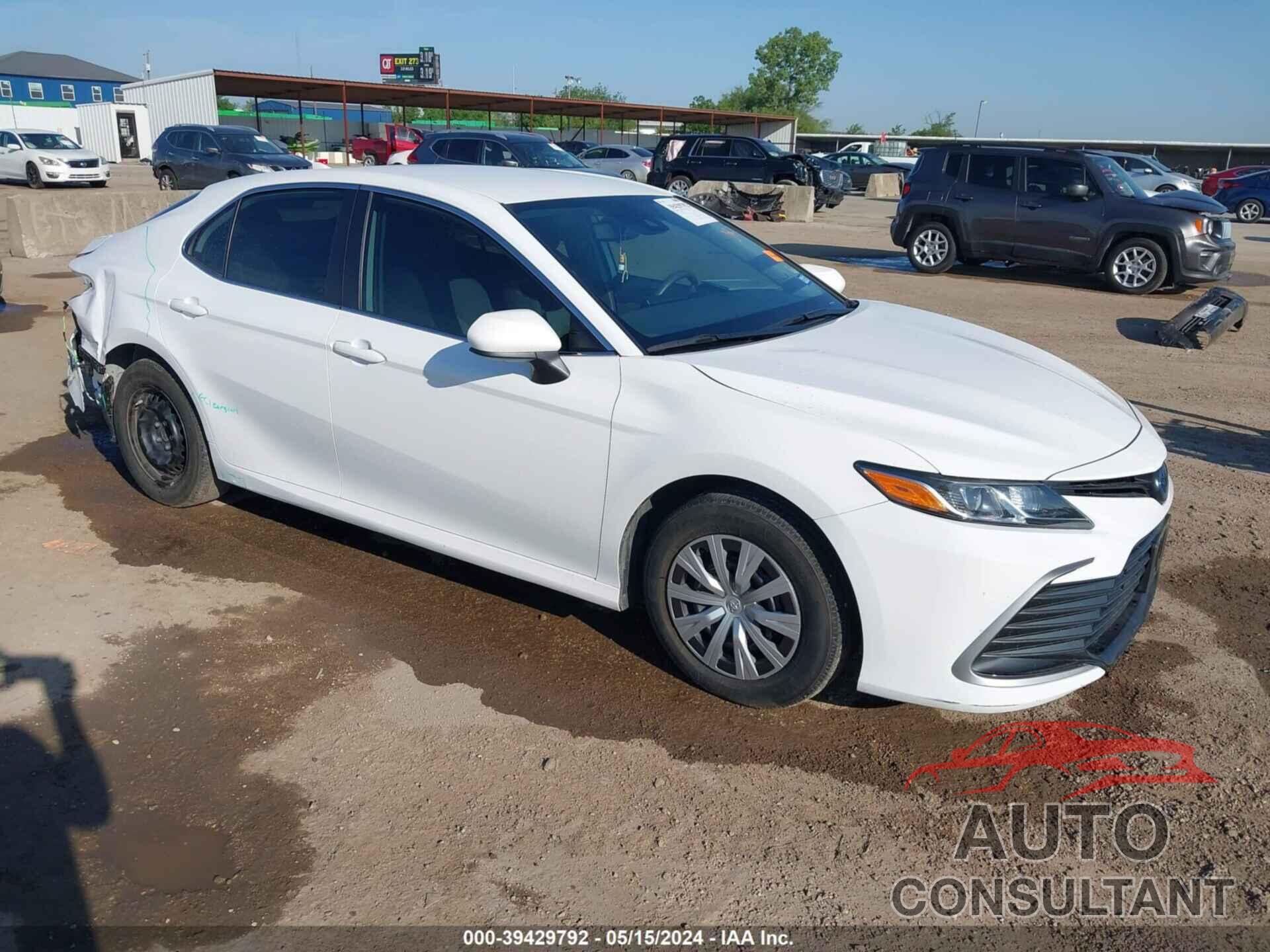 TOYOTA CAMRY 2022 - 4T1C31AK9NU591256