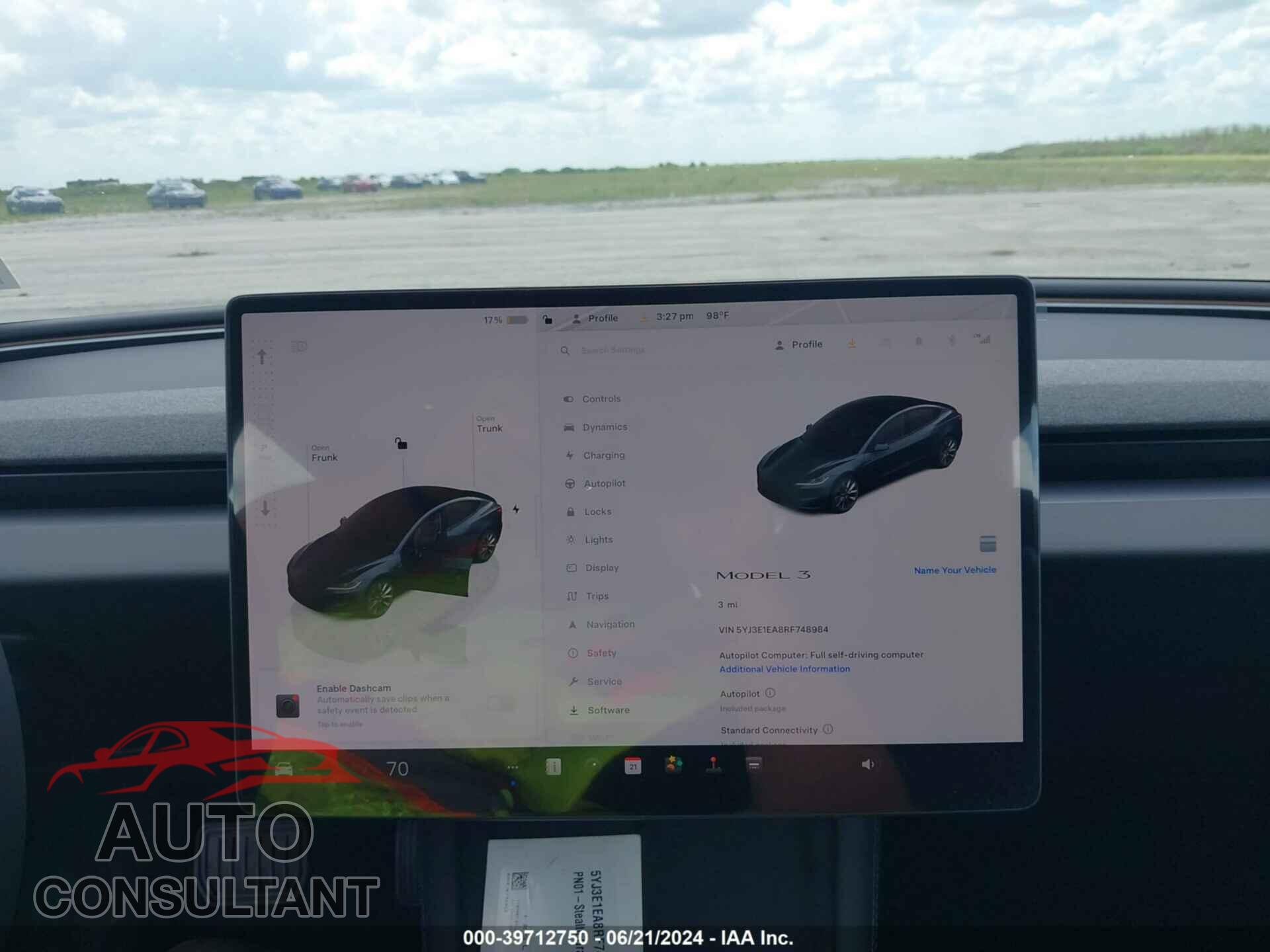 TESLA MODEL 3 2024 - 5YJ3E1EA8RF748984
