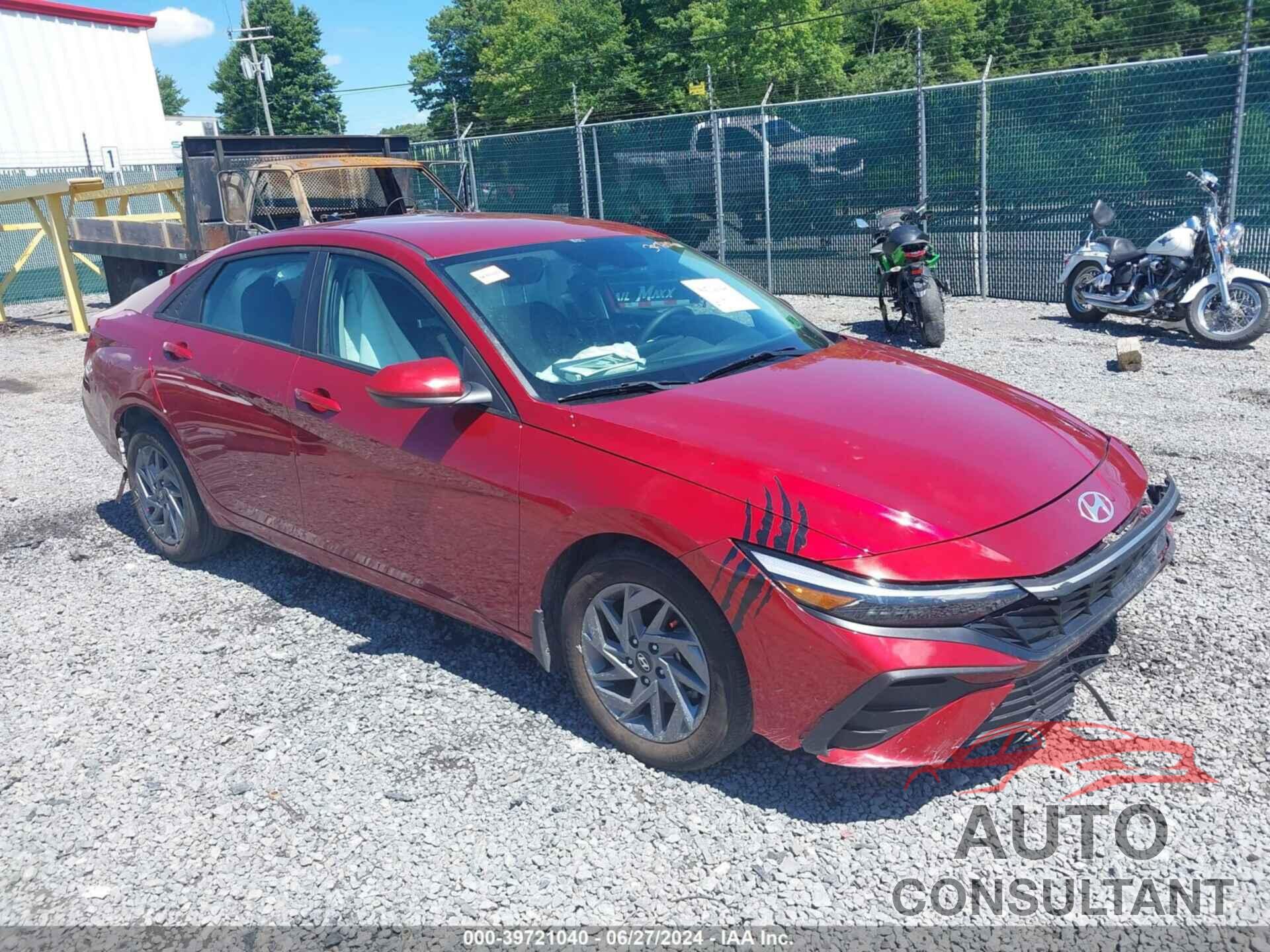 HYUNDAI ELANTRA 2024 - KMHLM4DG2RU712172