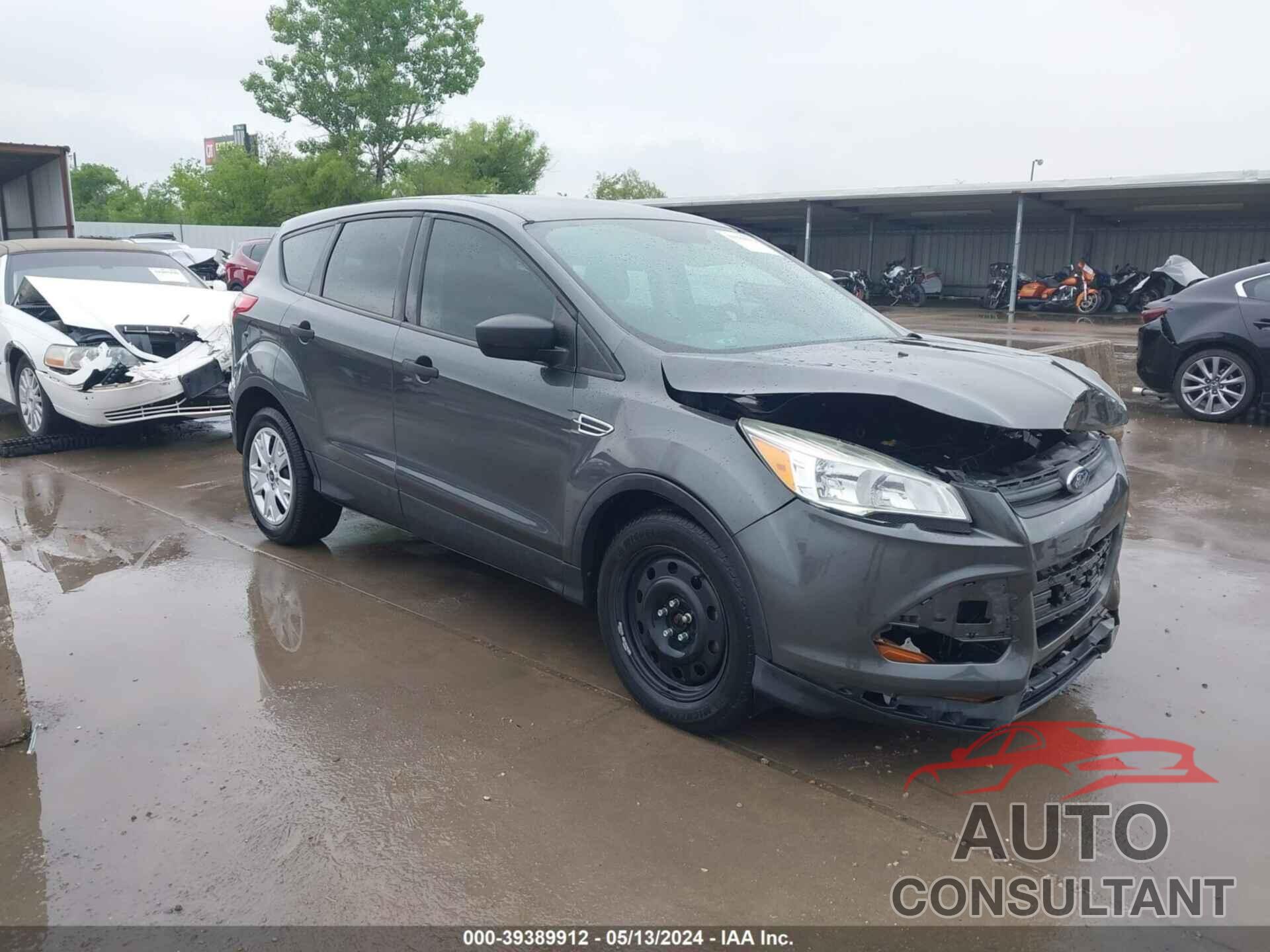 FORD ESCAPE 2016 - 1FMCU0F76GUA75502