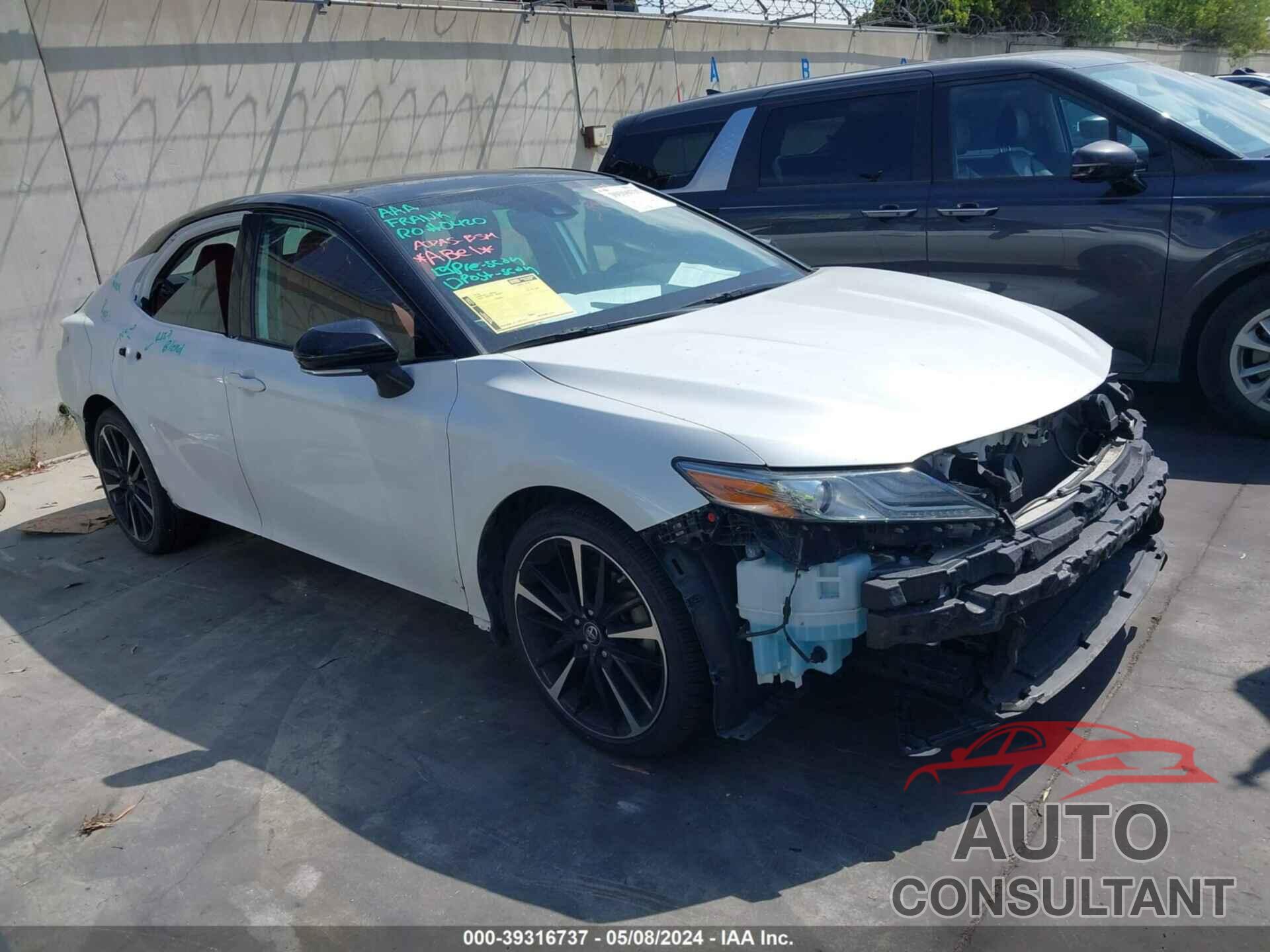 TOYOTA CAMRY 2019 - 4T1B61HK8KU215359