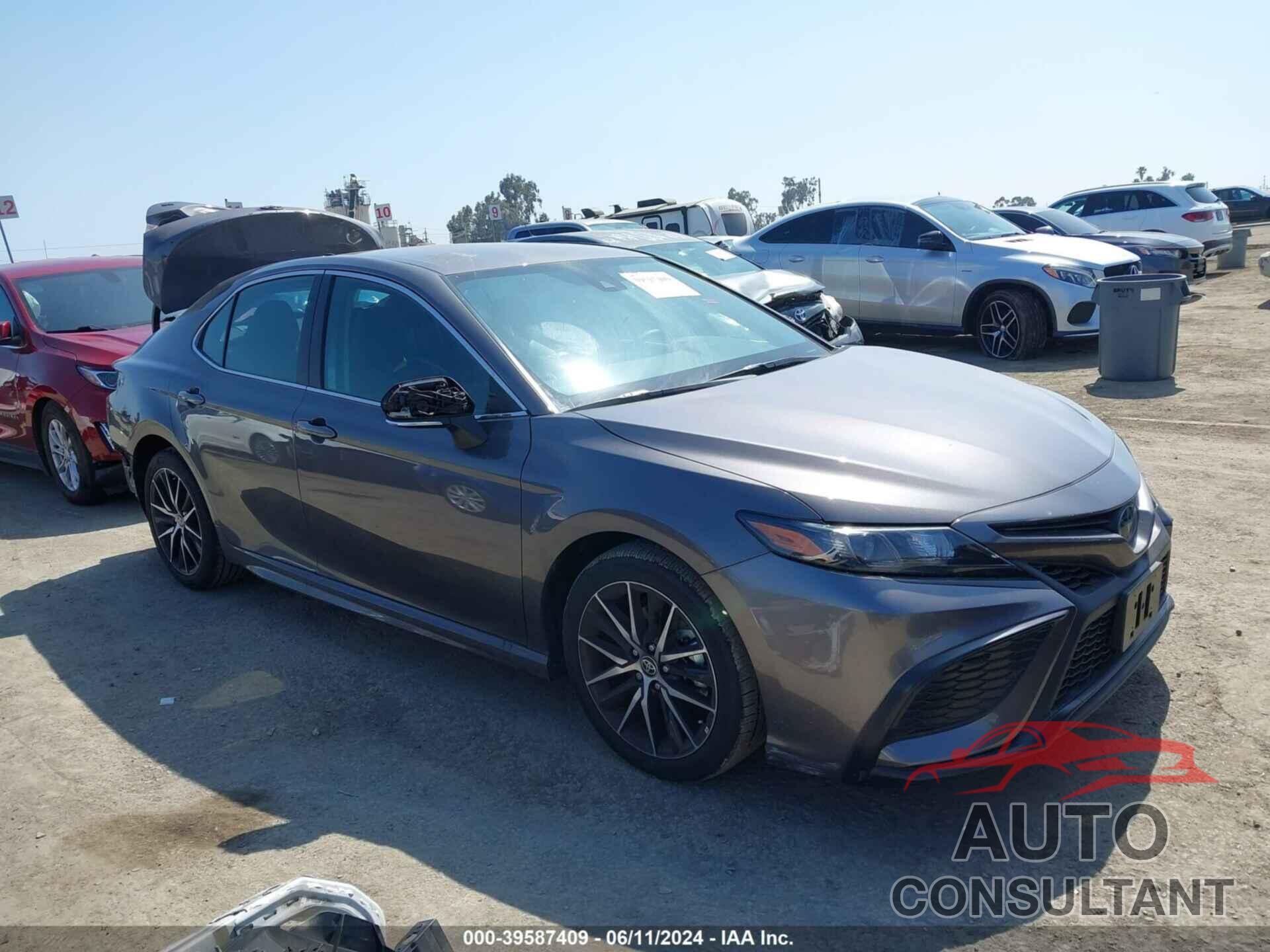 TOYOTA CAMRY 2024 - 4T1G11AK3RU853088