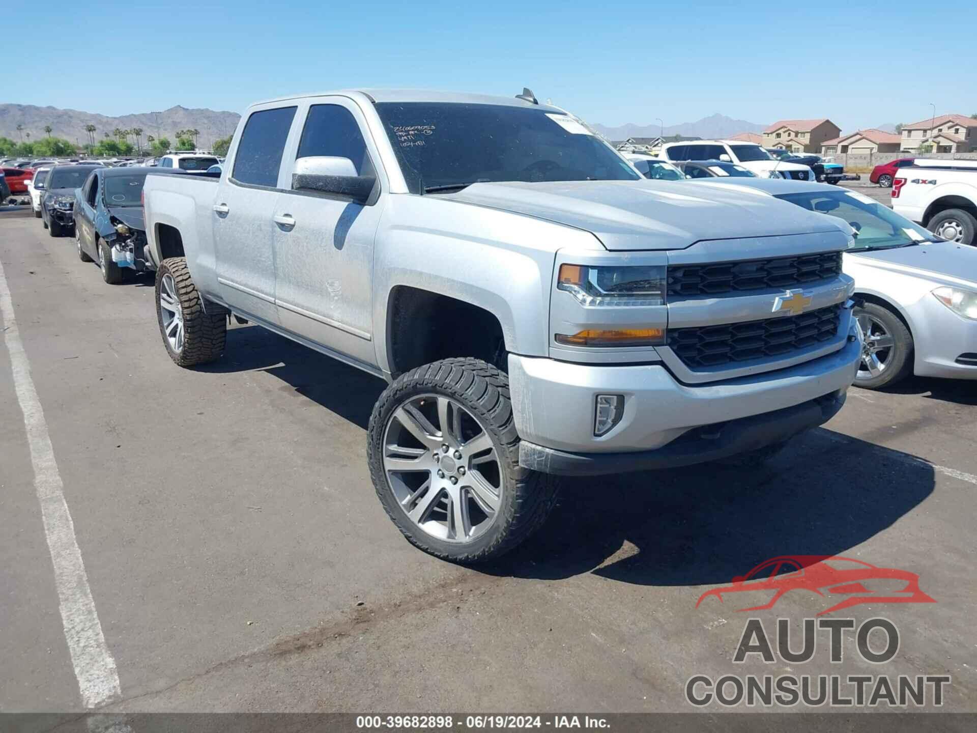 CHEVROLET SILVERADO 1500 2017 - 3GCUKREC4HG104971