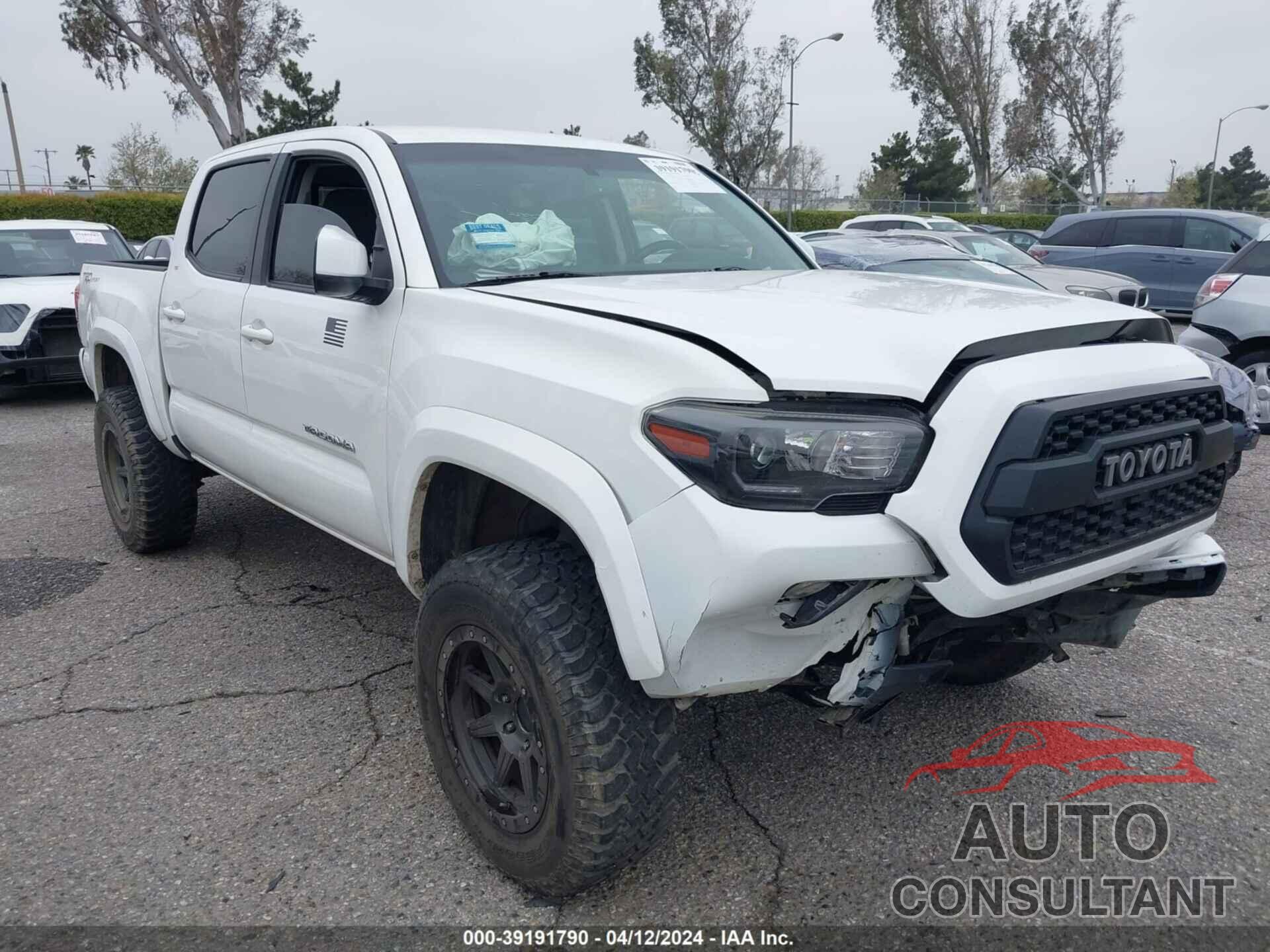 TOYOTA TACOMA 2017 - 5TFAZ5CN9HX030972