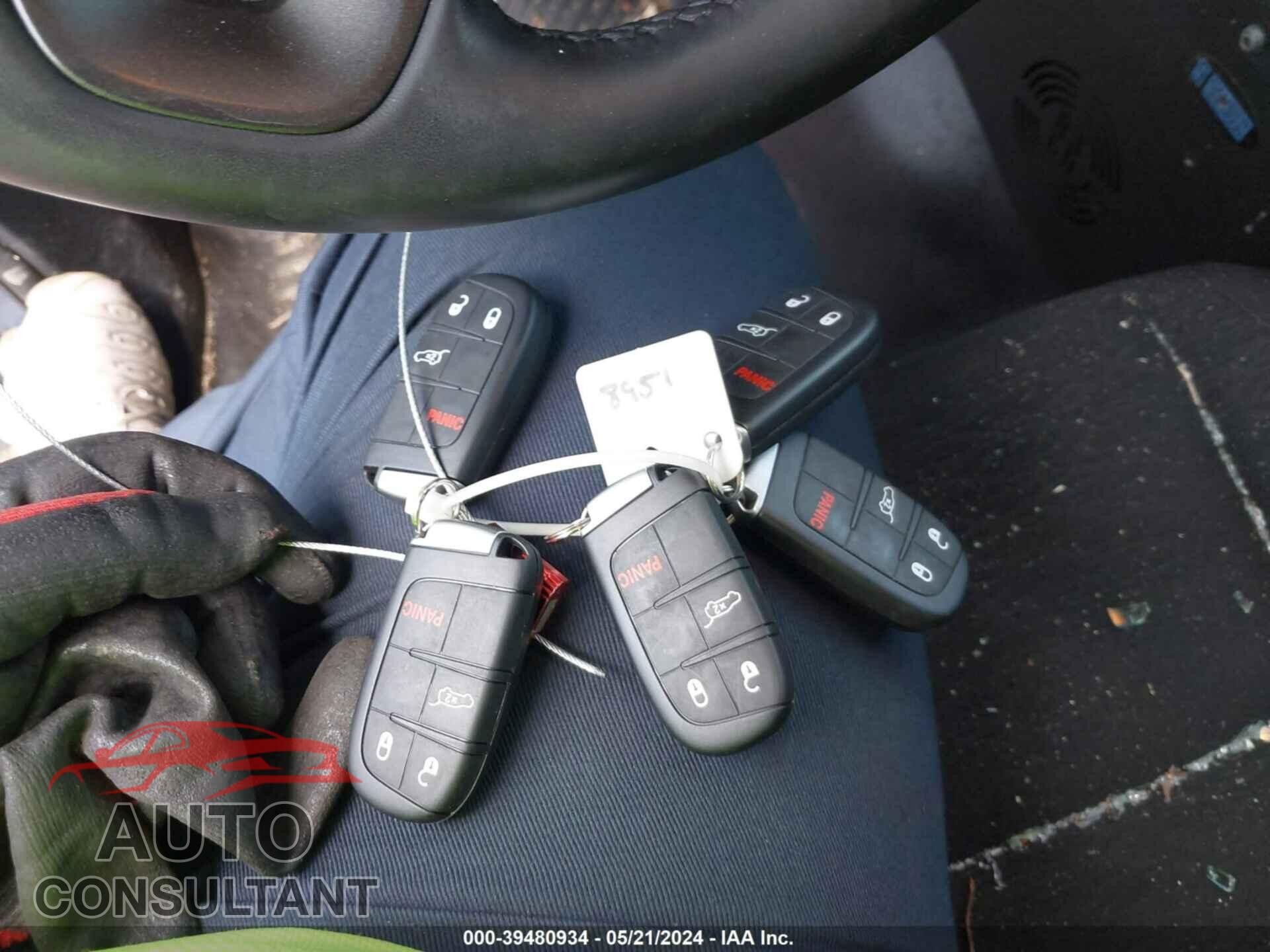 DODGE DURANGO 2021 - 1C4SDJFT8MC752358