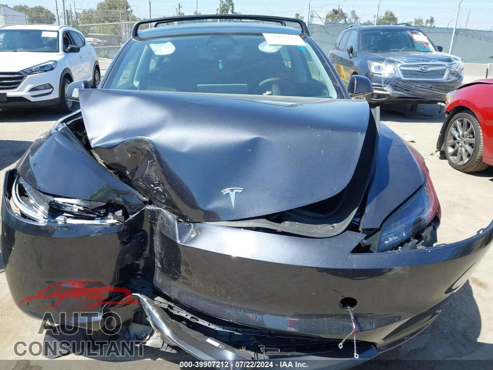 TESLA MODEL 3 2024 - 5YJ3E1EA2RF749483