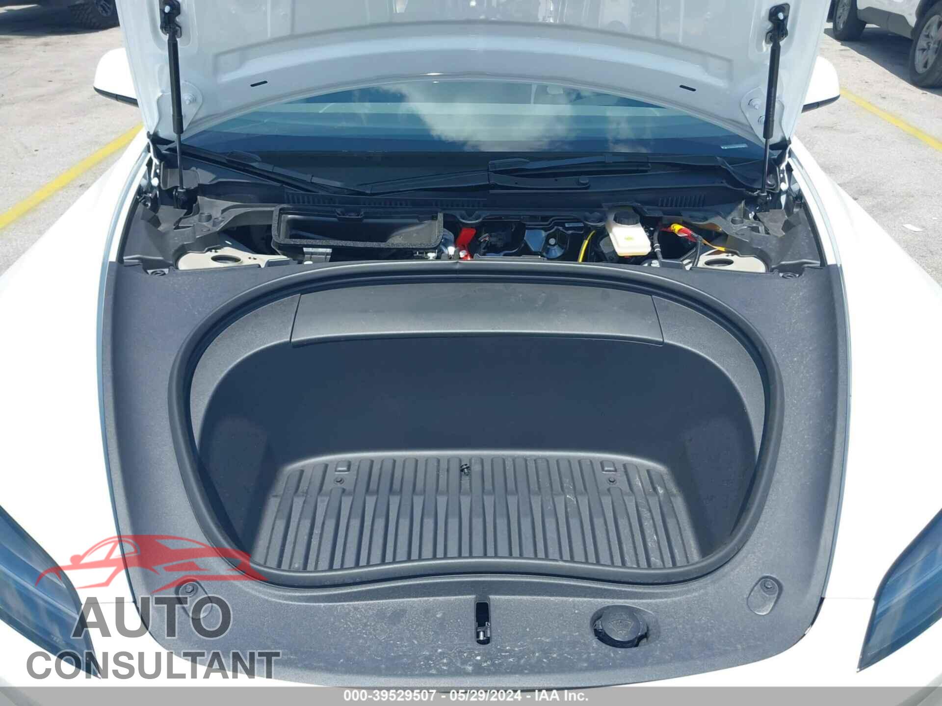 TESLA MODEL 3 2024 - 5YJ3E1EA6RF733030