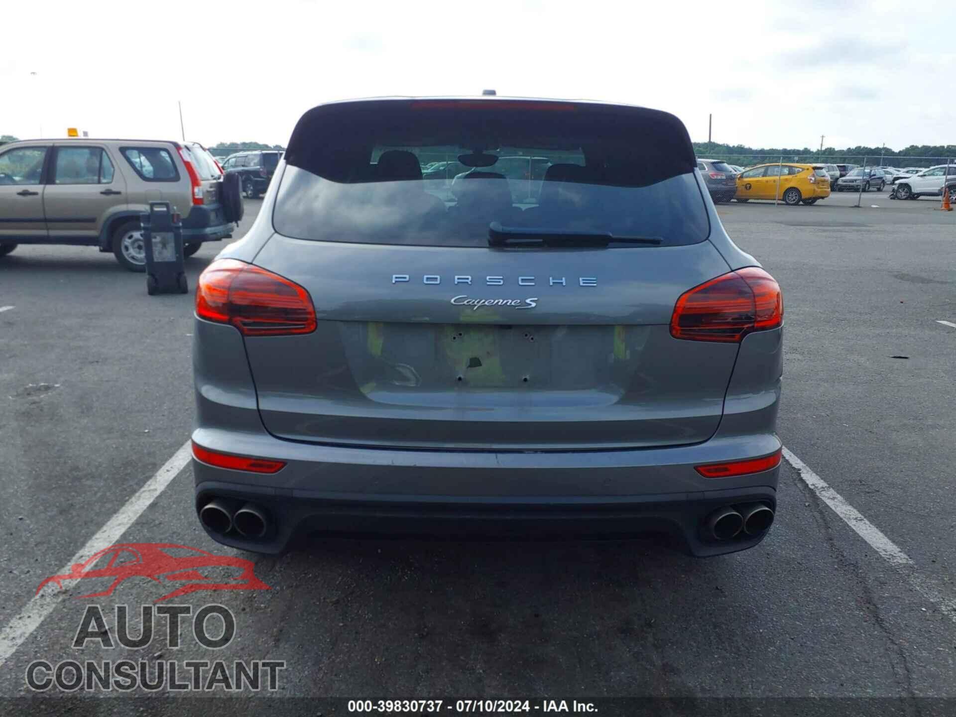 PORSCHE CAYENNE 2016 - WP1AB2A23GLA92657