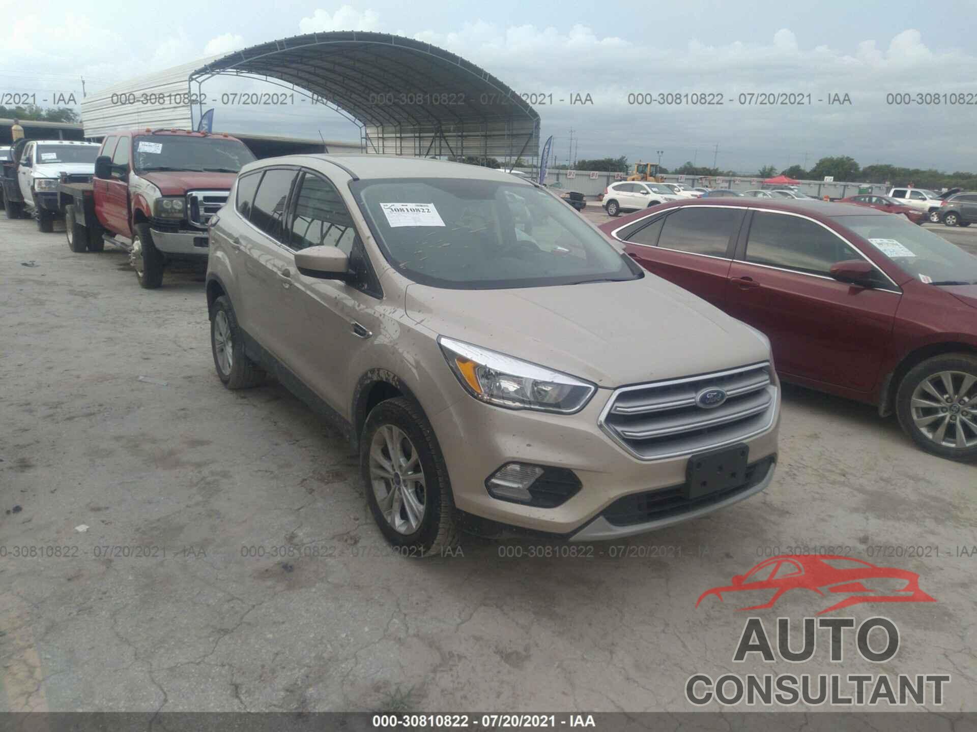 FORD ESCAPE 2017 - 1FMCU9GD2HUA61137
