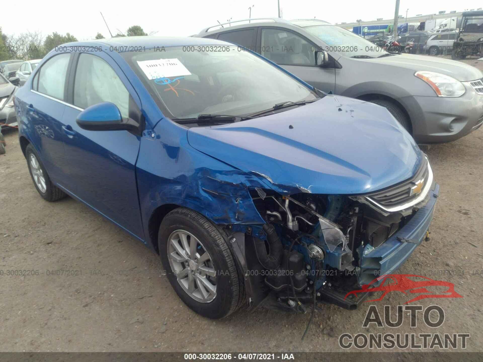CHEVROLET SONIC 2018 - 1G1JD5SHXJ4116558