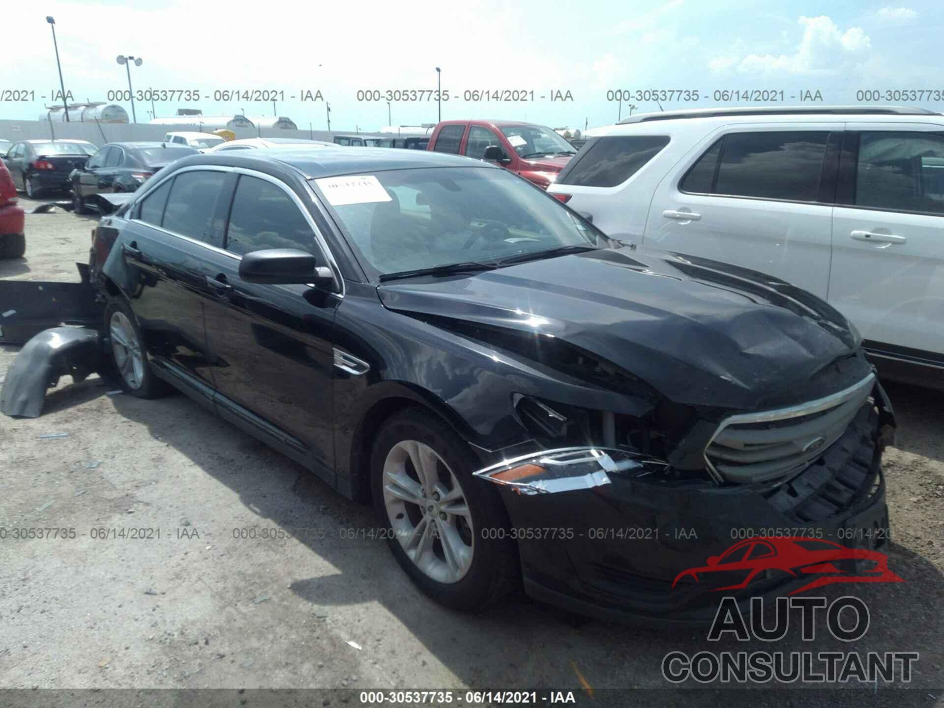 FORD TAURUS 2018 - 1FAHP2D82JG101064