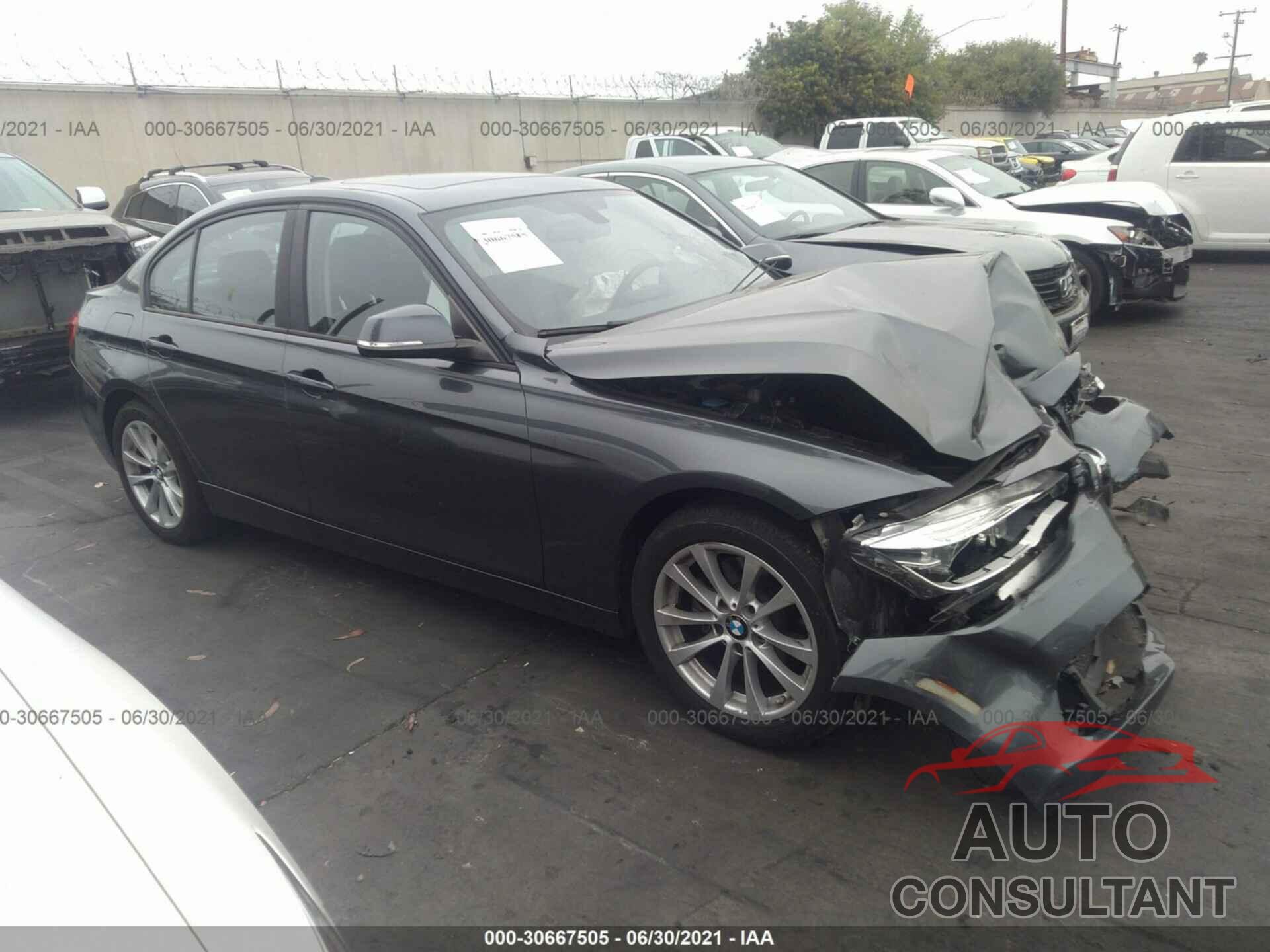 BMW 3 SERIES 2018 - WBA8A9C55JAH13287