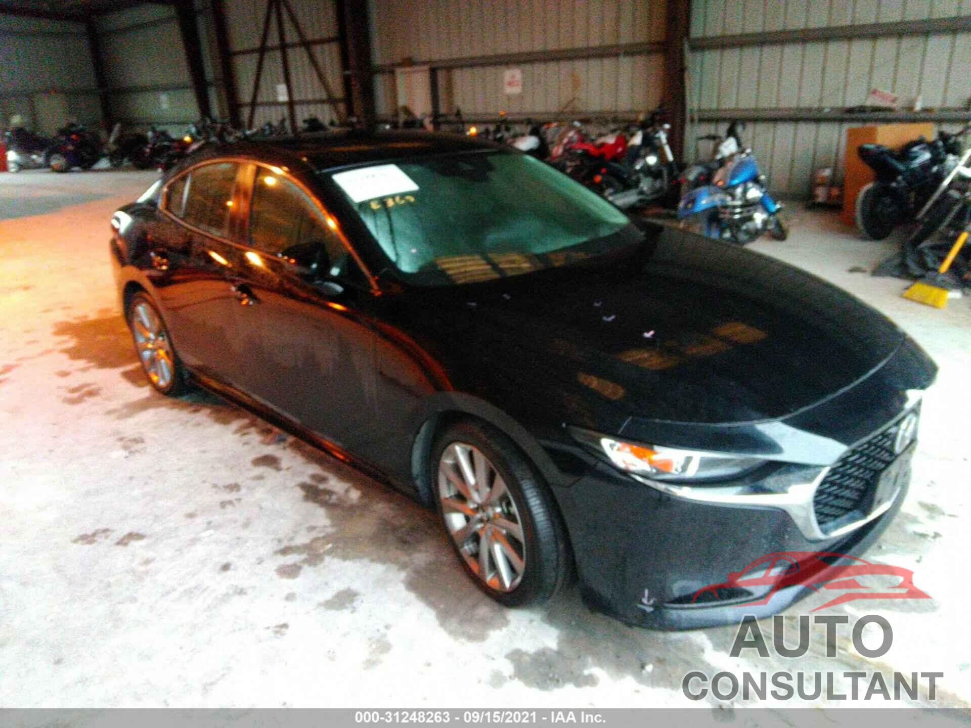 MAZDA MAZDA3 SEDAN 2019 - JM1BPBAMXK1131077