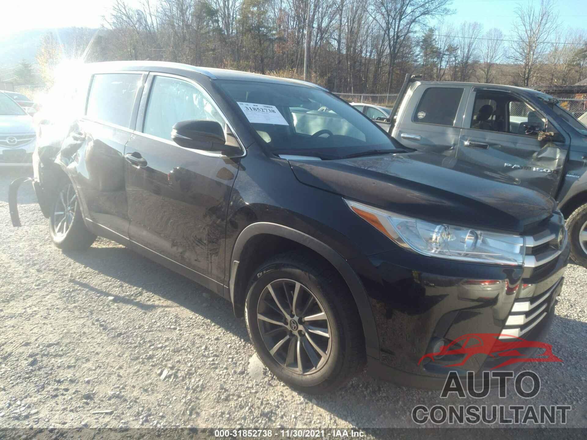 TOYOTA HIGHLANDER 2019 - 5TDJZRFH0KS602733