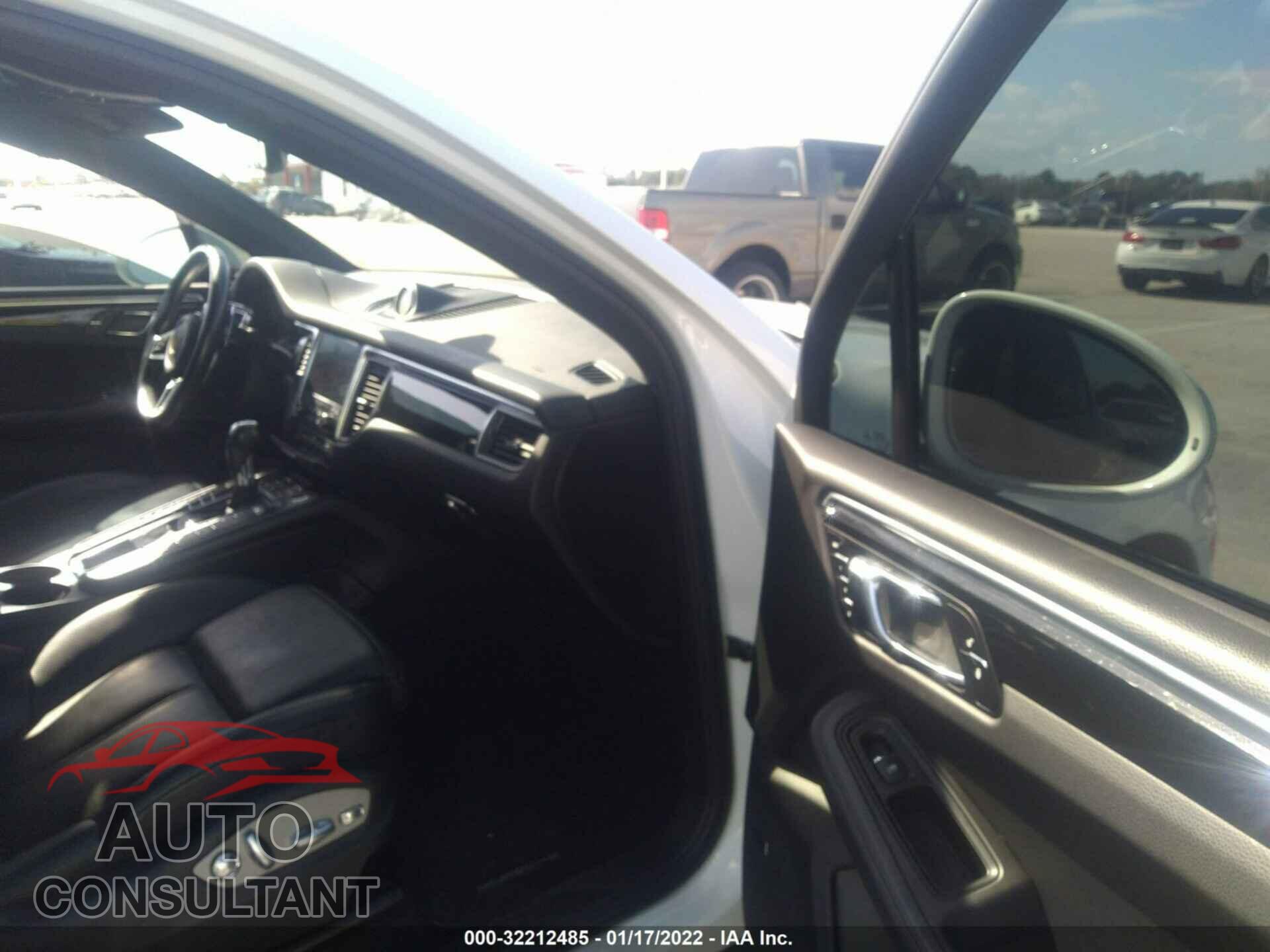 PORSCHE MACAN 2017 - WP1AA2A51HLB06022