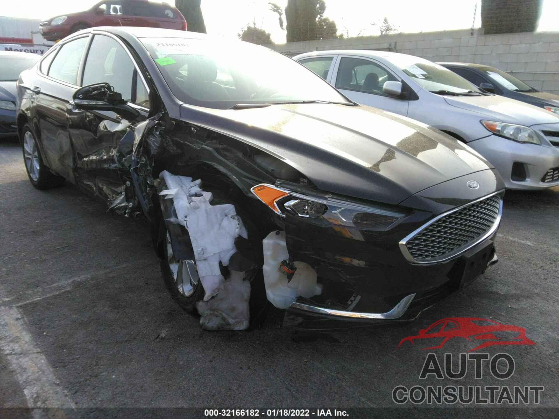 FORD FUSION ENERGI 2019 - 3FA6P0SU2KR174652