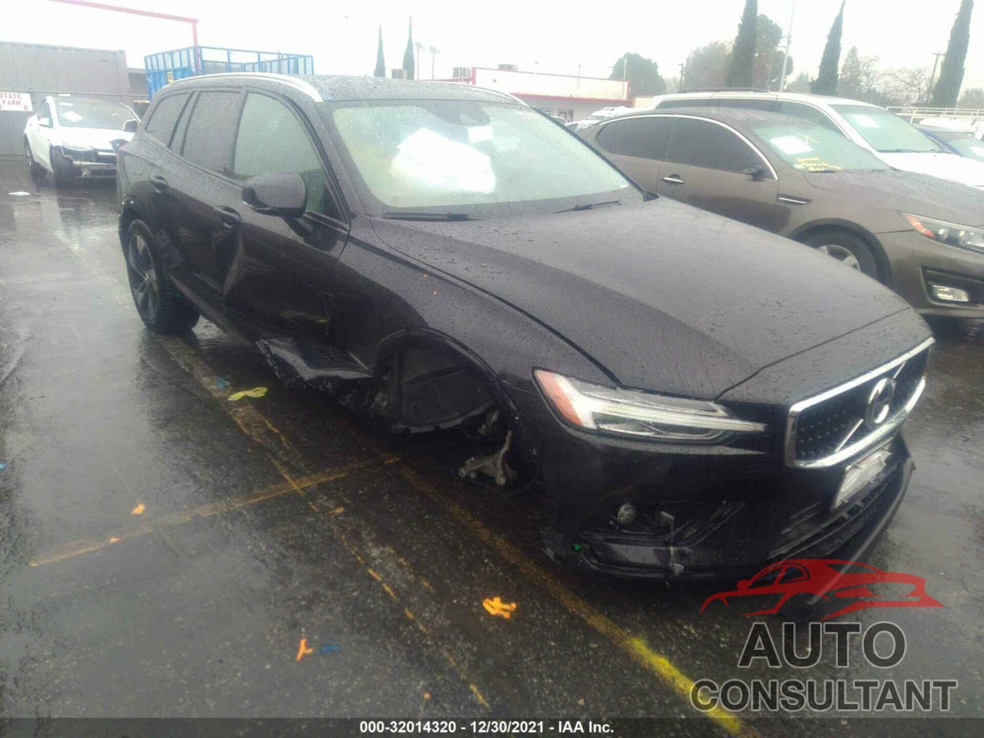 VOLVO V60 CROSS COUNTRY 2021 - YV4102WK5M1077565